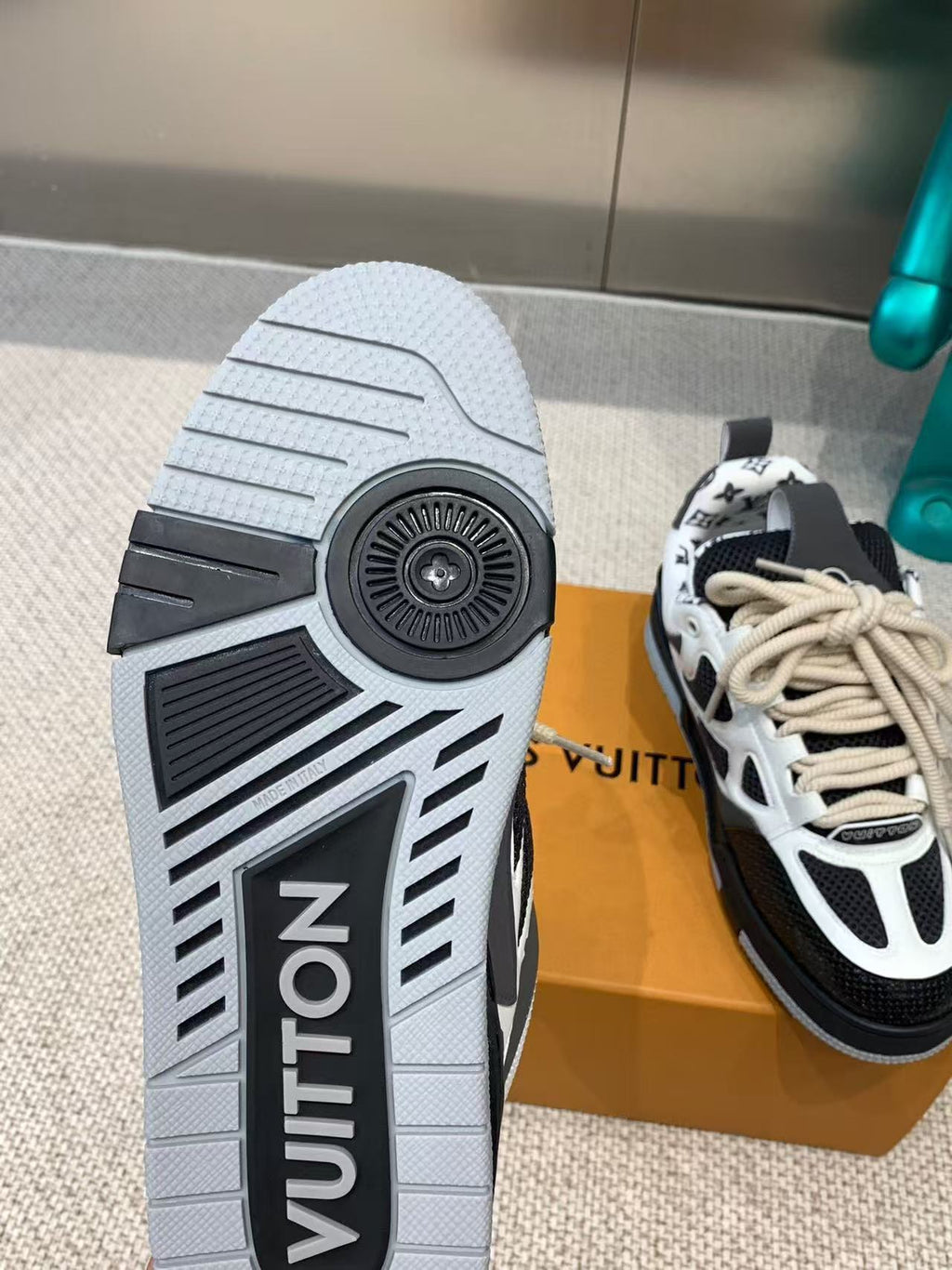 LOUIS VUITTON LV SKATE SNEAKER BLACK MIX WHITE COWHIDE