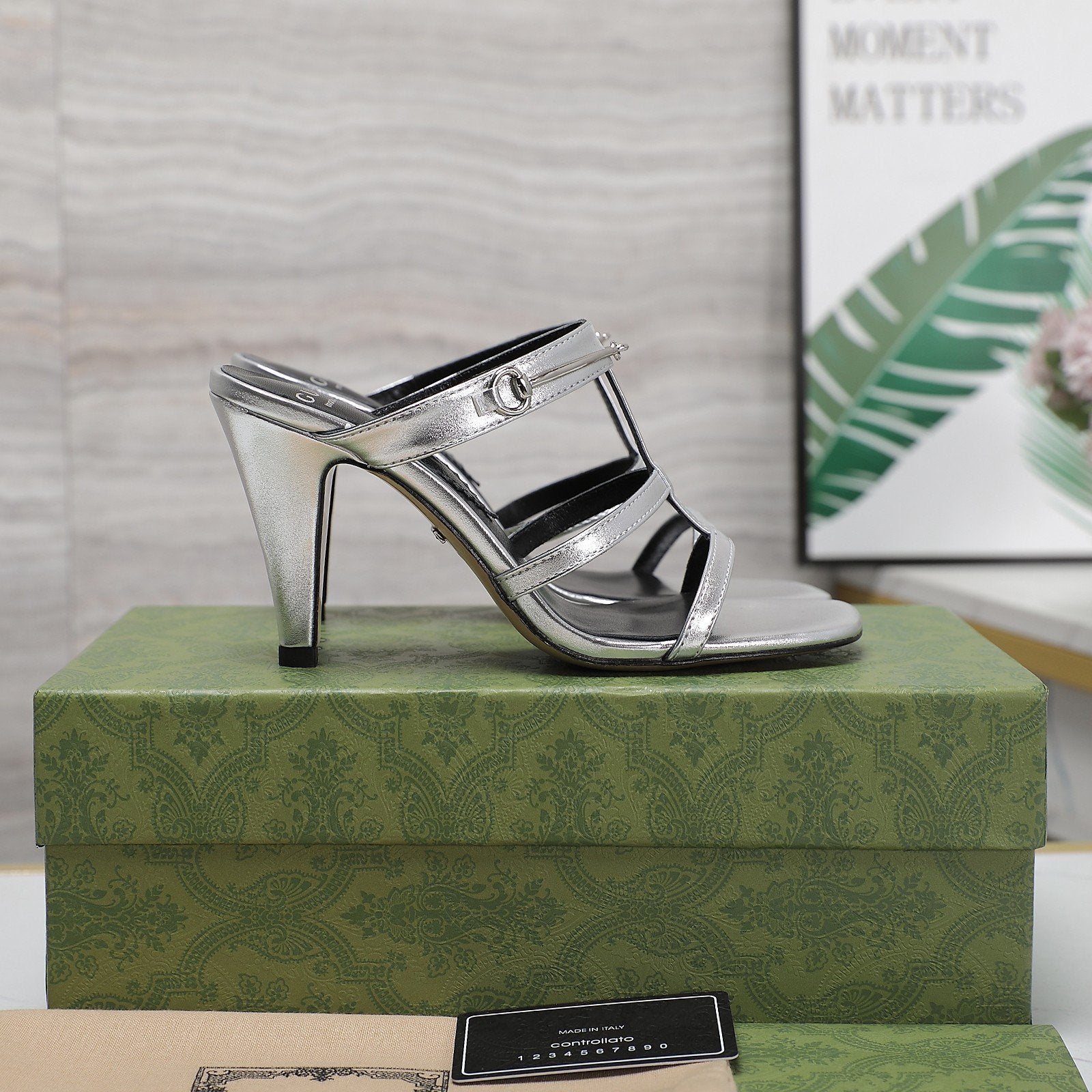 GUCCI SLIM HORSEBIT SLIDE SANDAL SILVER
