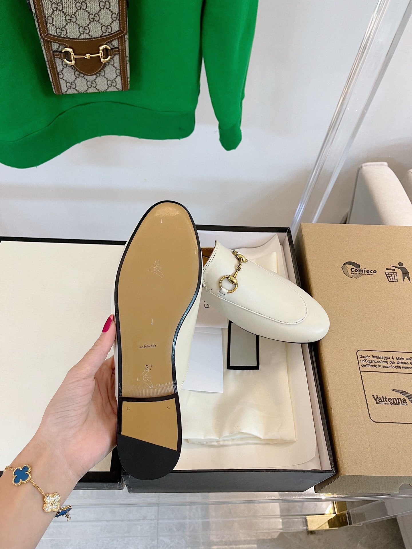GUCCI SLIPPER MULES WHITE