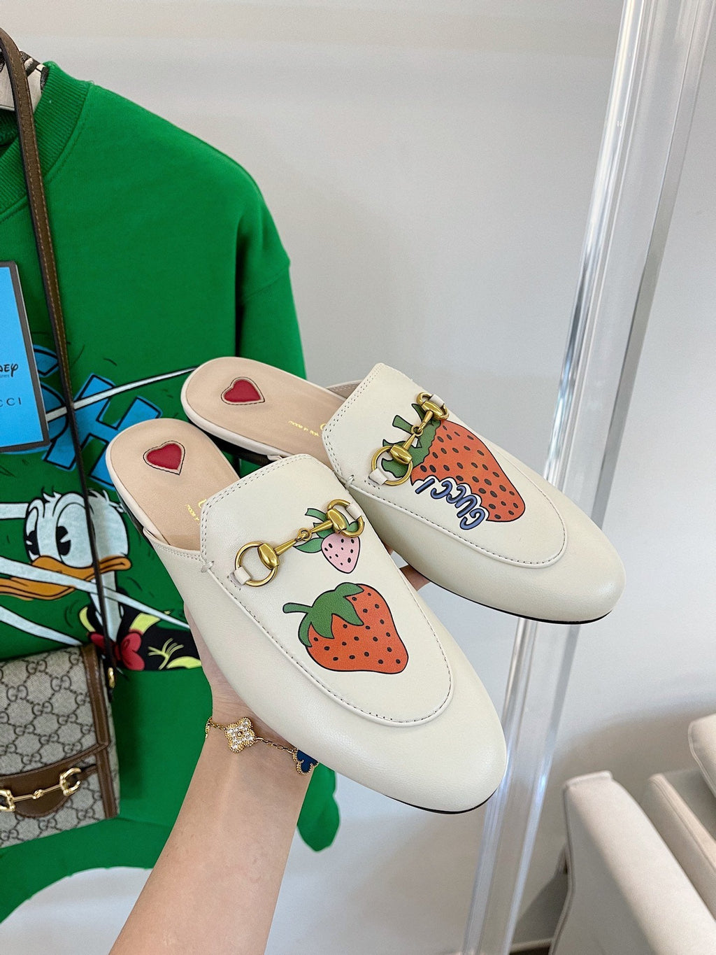 GUCCI SLIPPER PRINCETOWN STRAWBERRY