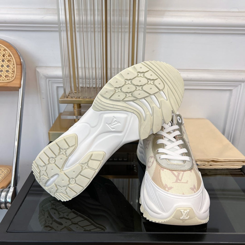 LOUIS VUITTON LV RUN 55 SNEAKER BEIGE