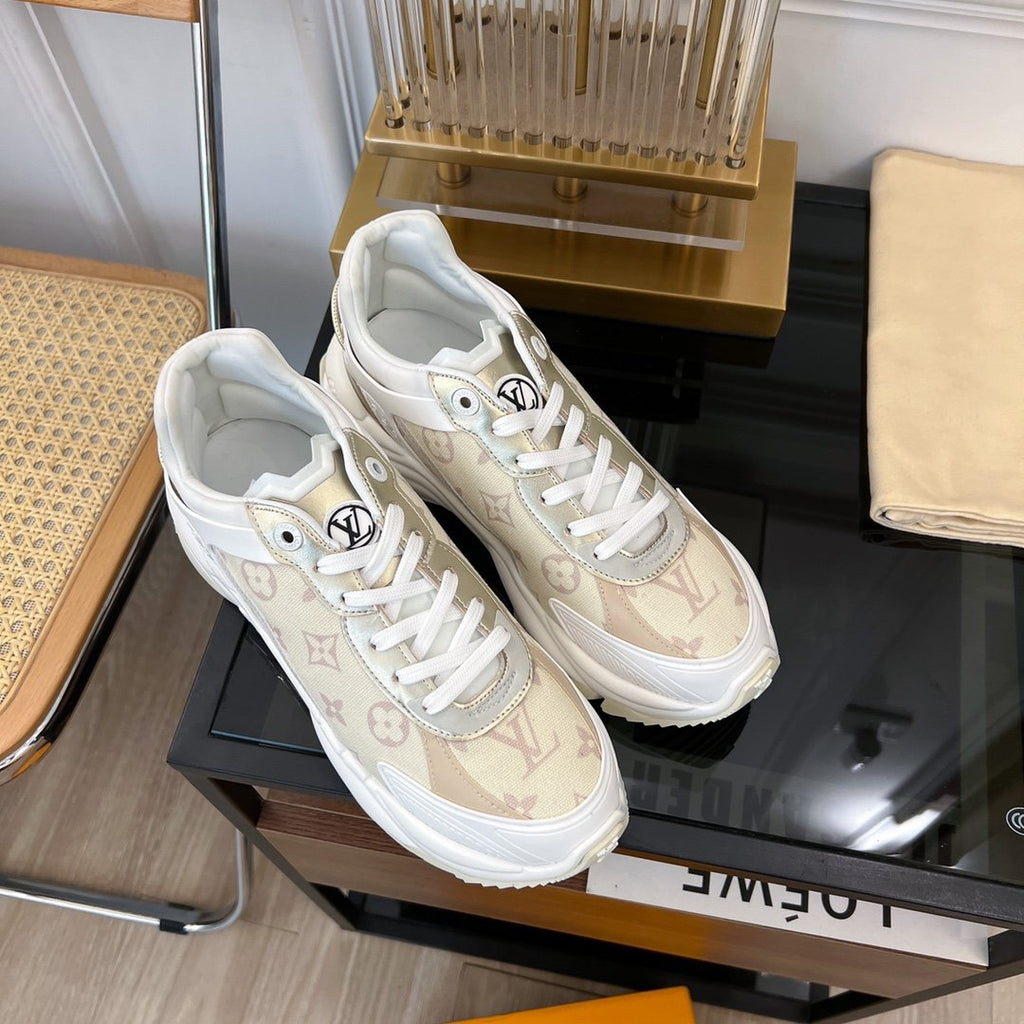 LOUIS VUITTON LV RUN 55 SNEAKER BEIGE