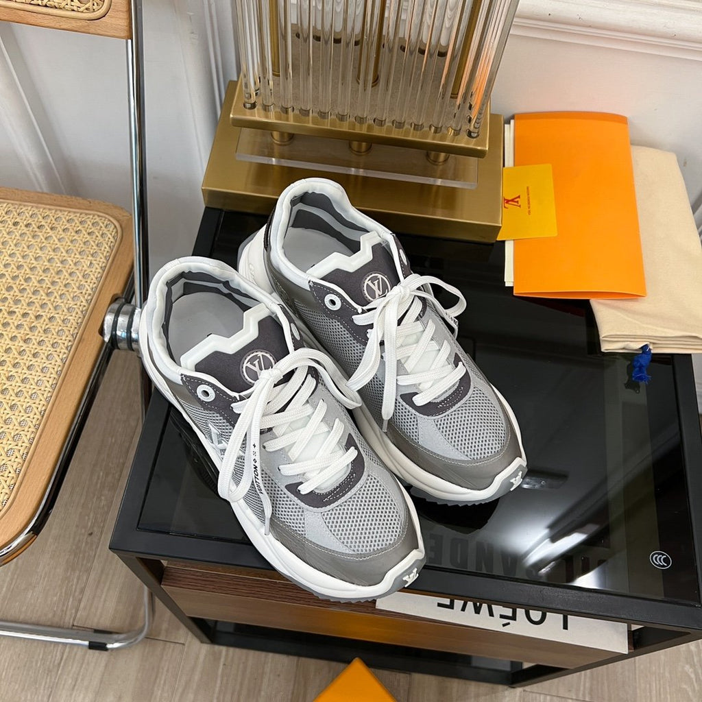 LOUIS VUITTON LV RUN 55 SNEAKER DARK GRAY