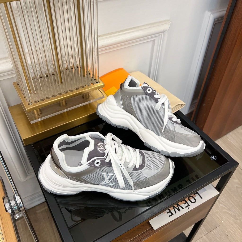 LOUIS VUITTON LV RUN 55 SNEAKER DARK GRAY