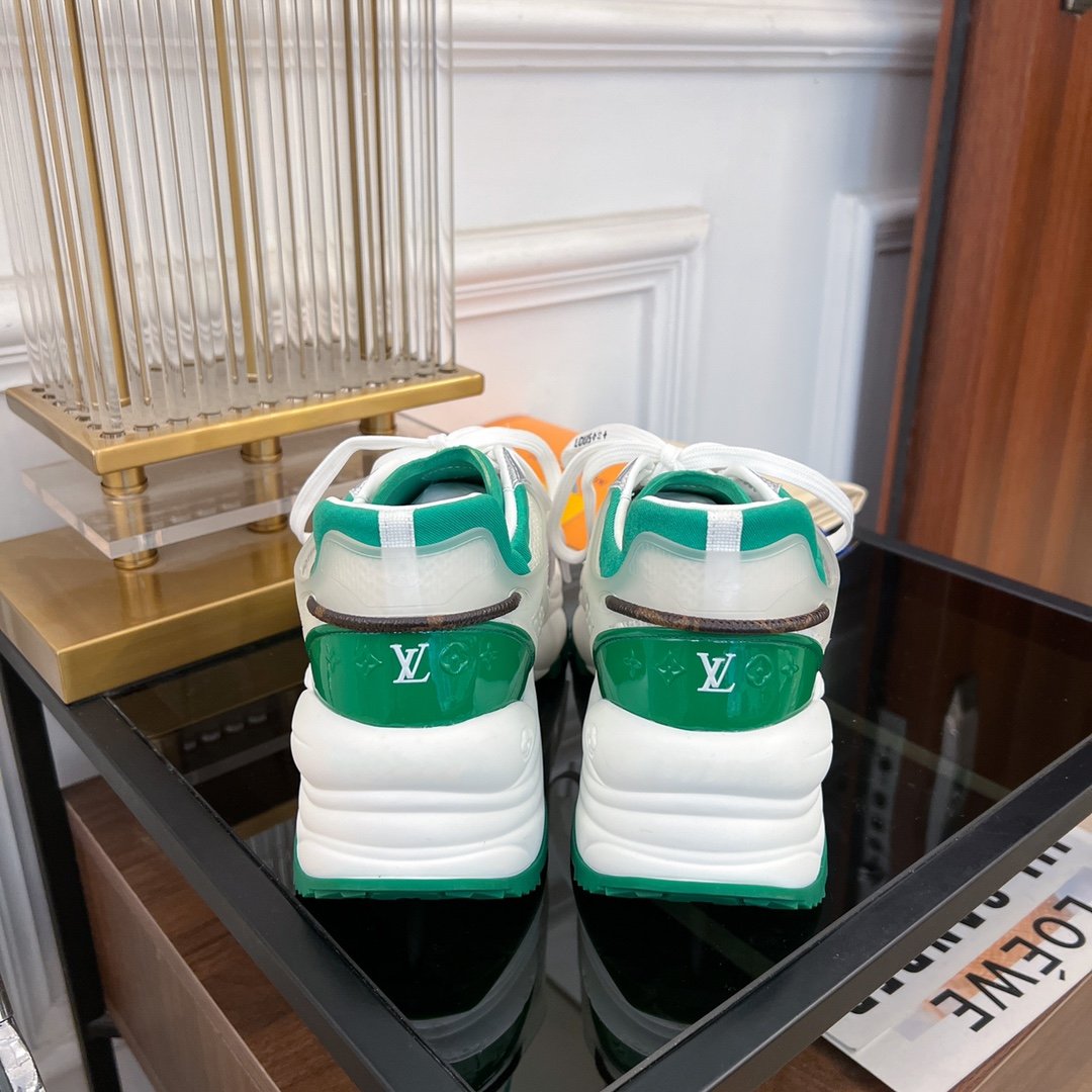 LOUIS VUITTON LV RUN 55 SNEAKER WHITE GREEN