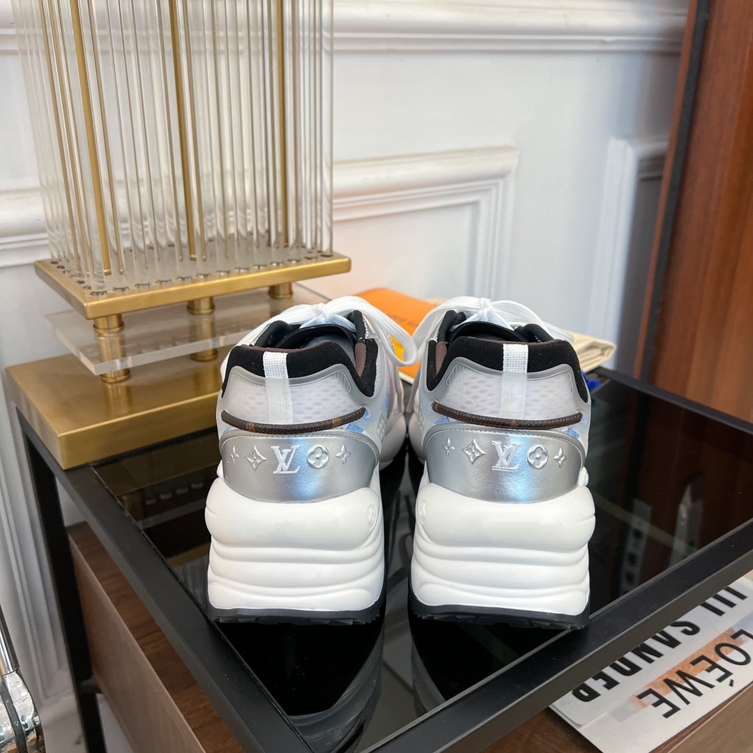 LOUIS VUITTON LV RUN 55 SNEAKER BLUE
