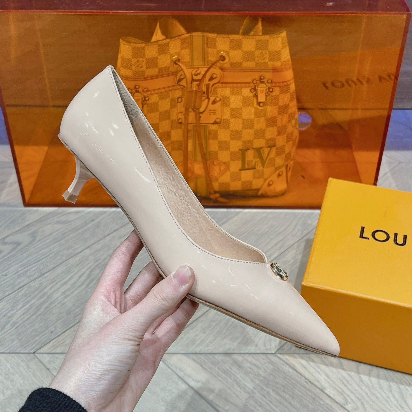 LOUIS VUITTON LV SINGLE LOW HEEL PUMP BIEGE