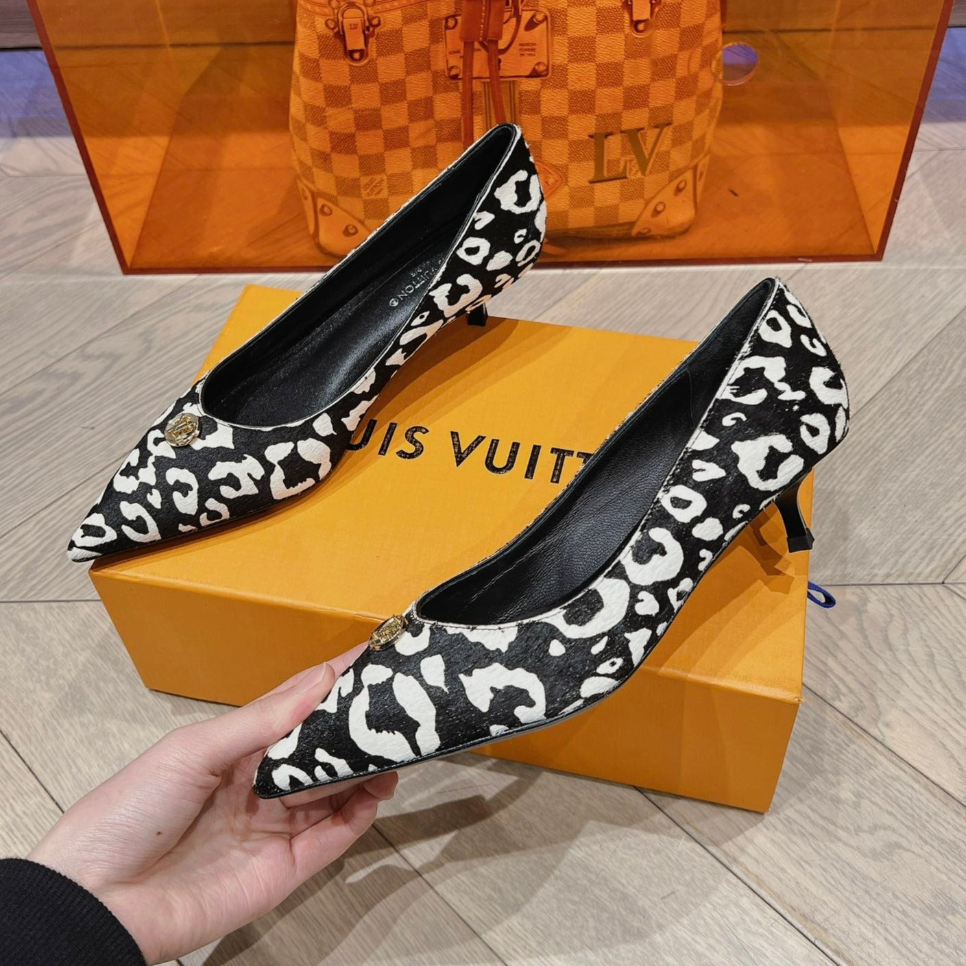 LOUIS VUITTON LV SINGLE LOW HEEL PUMP WHITE LEOPARD
