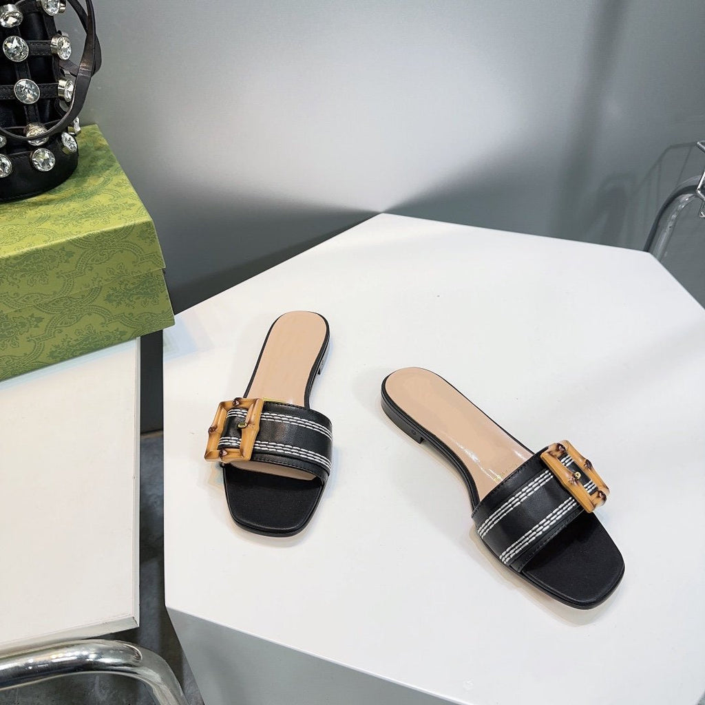 GUCCI BAMBOO BUCKLE FLAT SANDALS BLACK