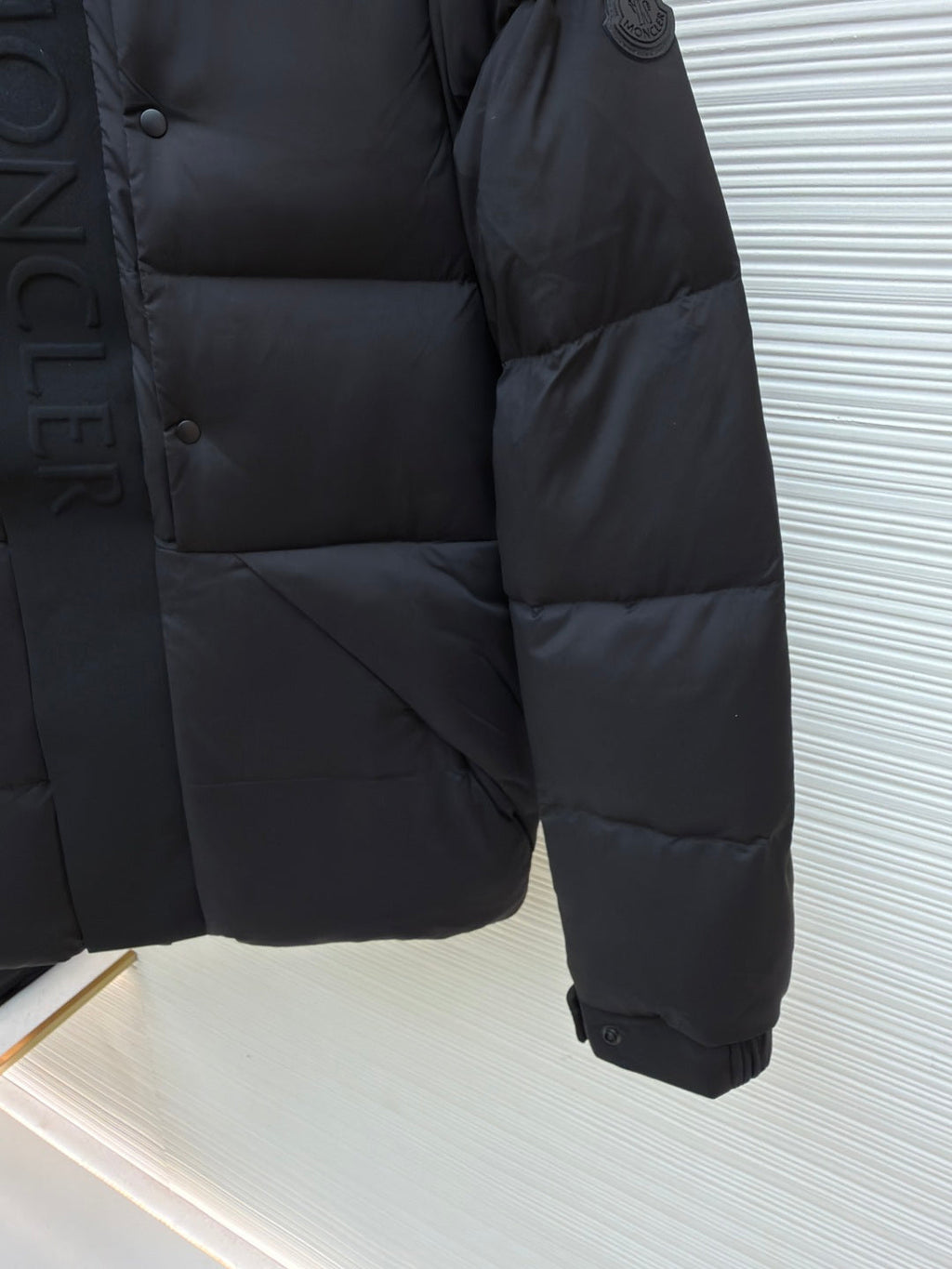 MONCLER 25S DOWN JACKET 217