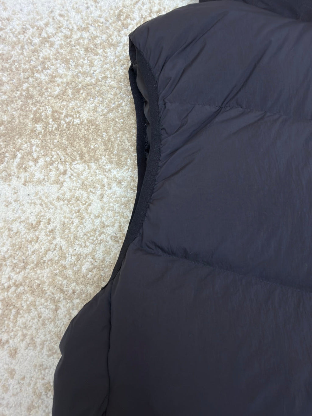 MONCLER DOWN VEST STYLE 318
