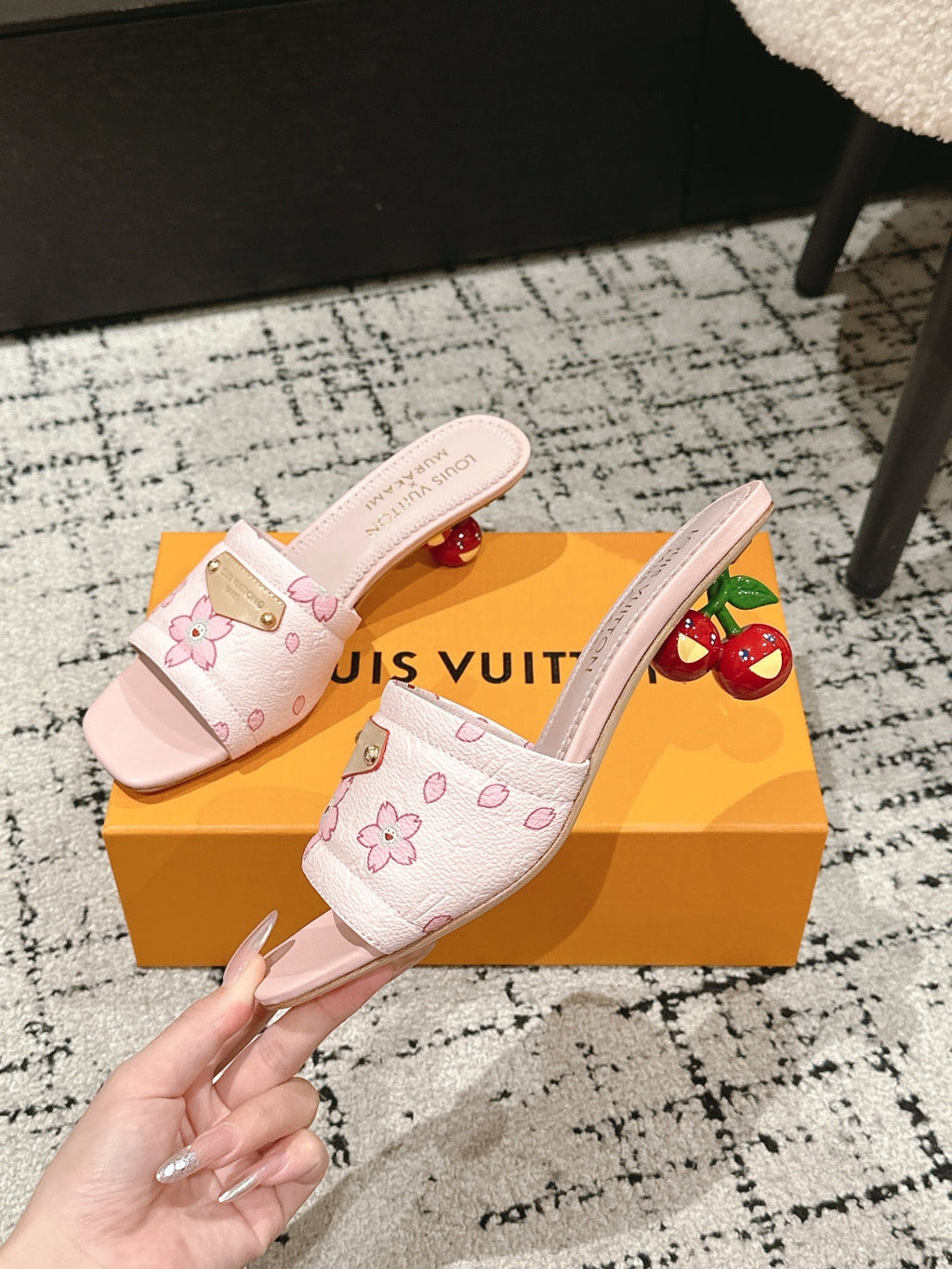 LOUIS VUITTON LV CHERRY HIGH HEELS 25S 55 MM IN LIGHT PINK CALFSKIN STYLE 1