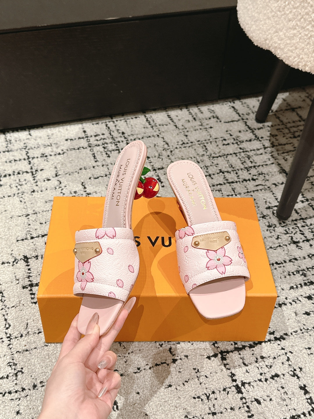 LOUIS VUITTON LV CHERRY HIGH HEELS 25S 55 MM IN LIGHT PINK CALFSKIN STYLE 1