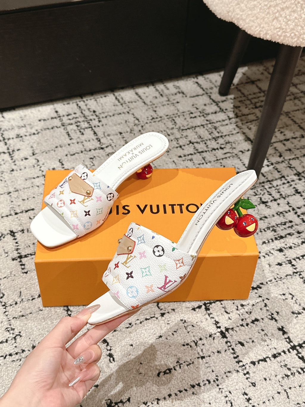 LOUIS VUITTON LV CHERRY HIGH HEELS 25S 55 MM IN WHITE CALFSKIN STYLE 13