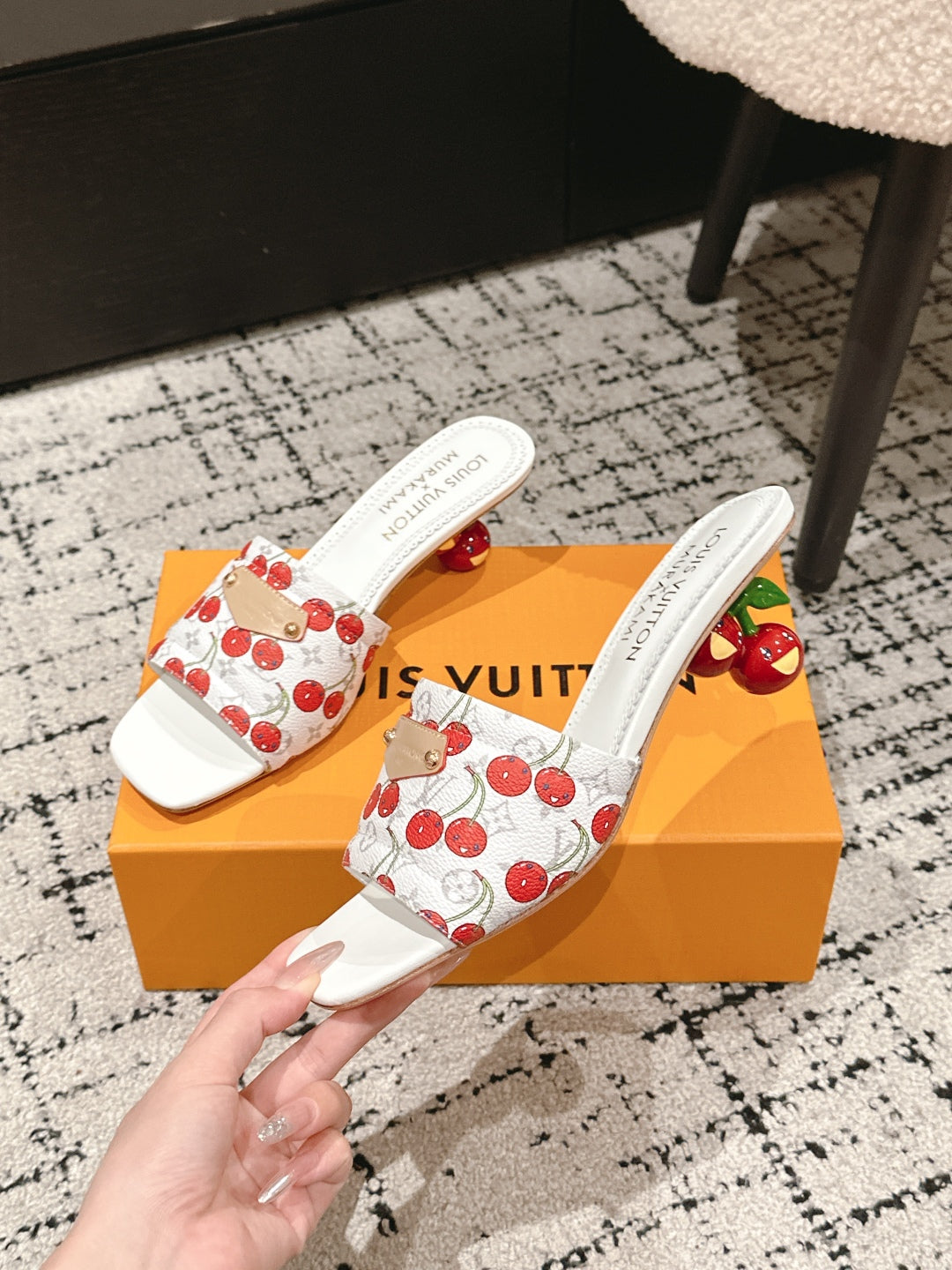 LOUIS VUITTON LV CHERRY HIGH HEELS 25S 55 MM IN WHITE CALFSKIN STYLE 11