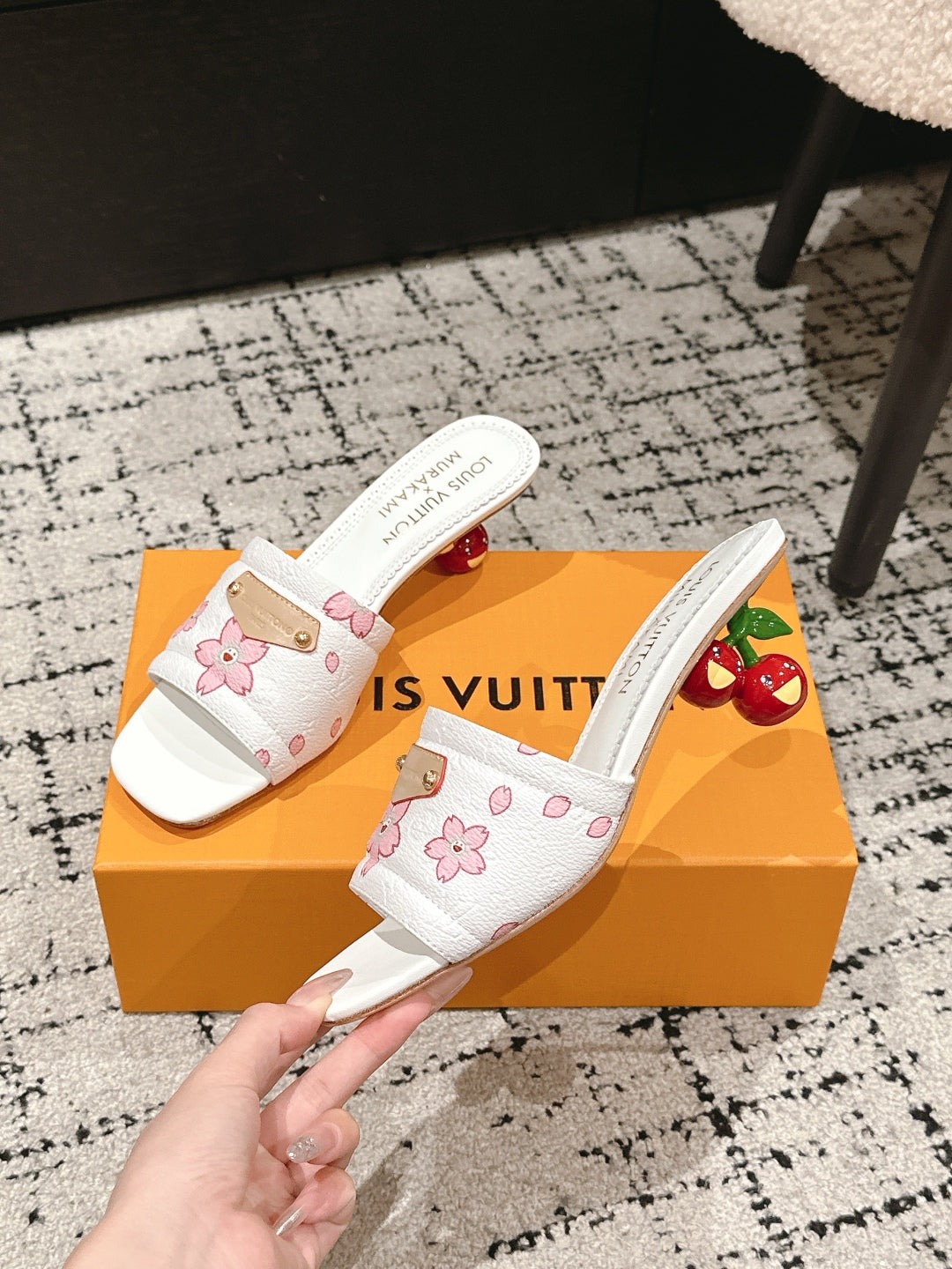 LOUIS VUITTON LV CHERRY HIGH HEELS 25S 55 MM IN WHITE CALFSKIN STYLE 3