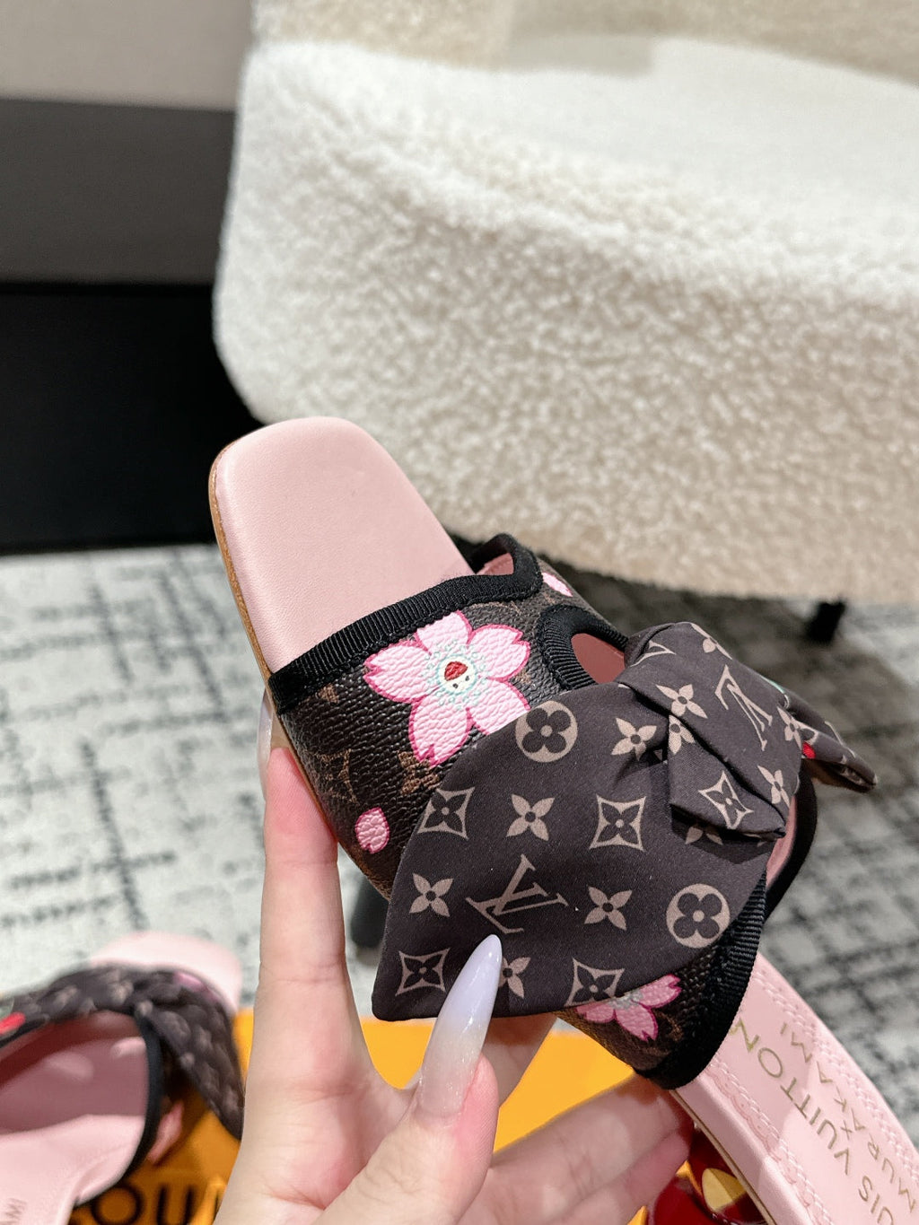 LOUIS VUITTON LV CHERRY HIGH HEELS 25S IN DARK BROWN AND PINK CALFSKIN WITH BOW STYLE 16