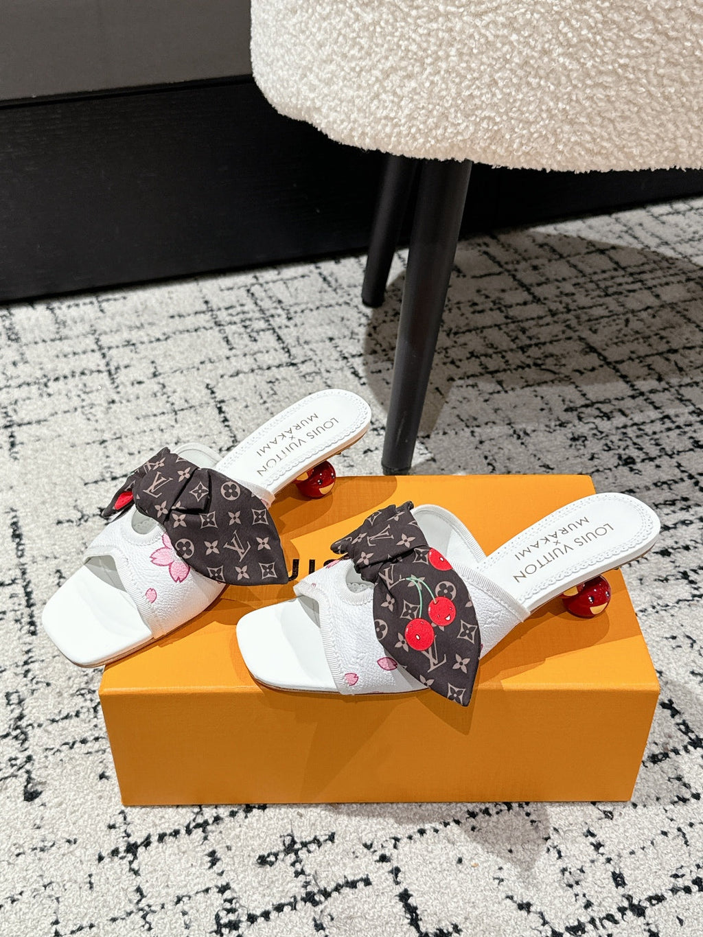 LOUIS VUITTON LV CHERRY HIGH HEELS 25S IN WHITE CALFSKIN WITH BOW STYLE 15