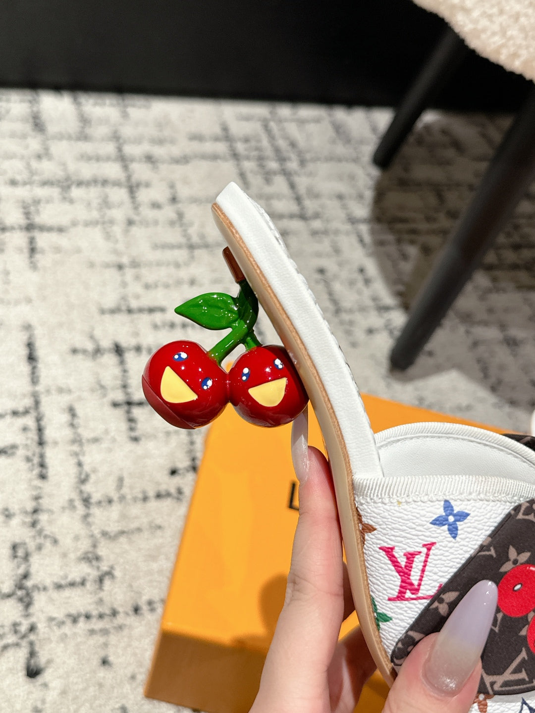 LOUIS VUITTON LV CHERRY HIGH HEELS 25S IN WHITE CALFSKIN WITH BOW STYLE 11