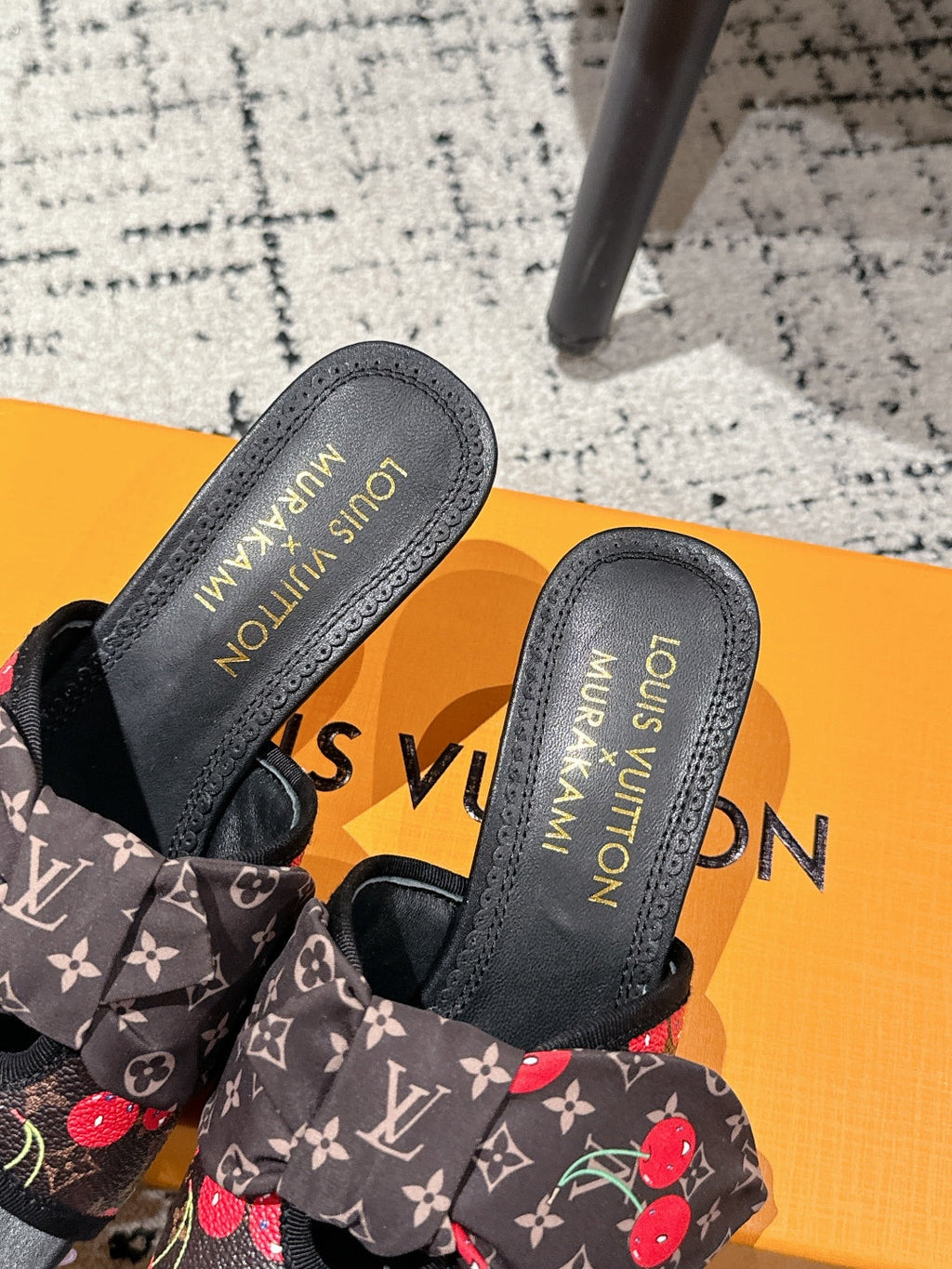 LOUIS VUITTON LV CHERRY HIGH HEELS 25S IN DARK BROWN AND BLACK CALFSKIN WITH BOW STYLE 10
