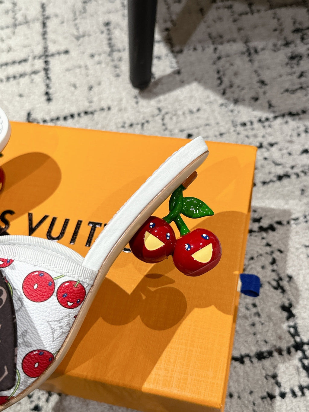LOUIS VUITTON LV CHERRY HIGH HEELS 25S IN WHITE CALFSKIN WITH BOW STYLE 9