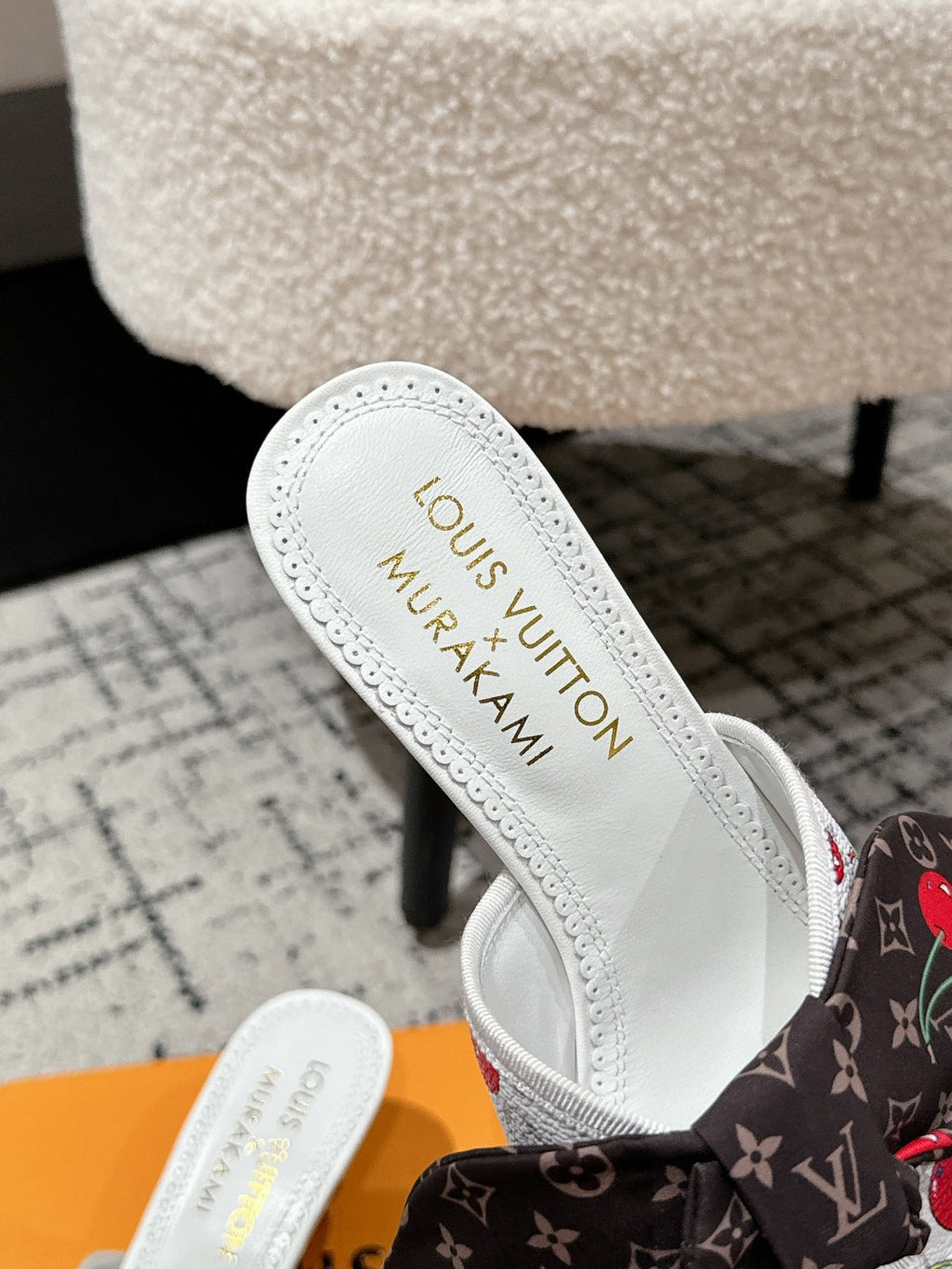 LOUIS VUITTON LV CHERRY HIGH HEELS 25S IN WHITE CALFSKIN WITH BOW STYLE 9