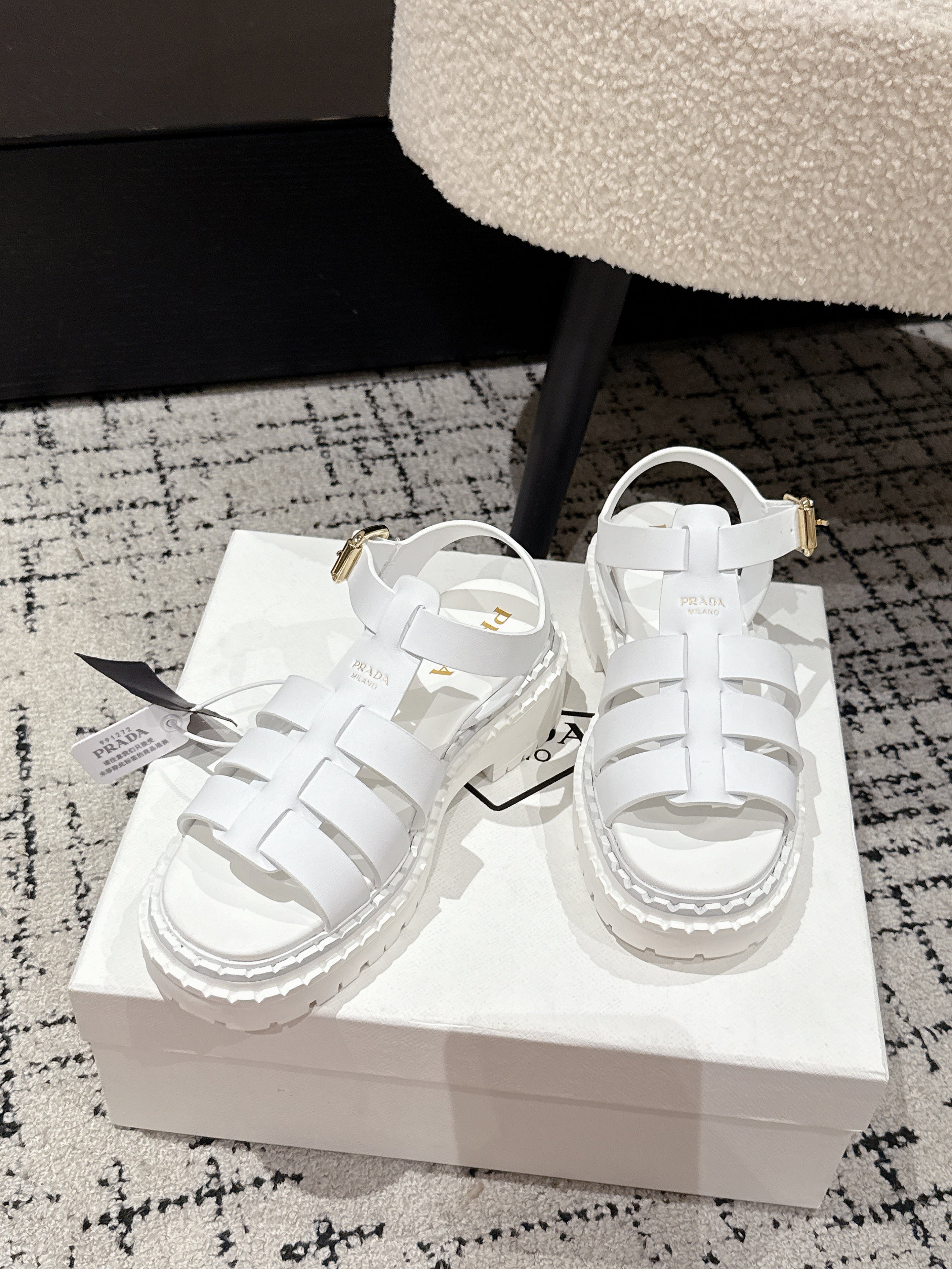 PRADA 25S FISHERMAN OPEN TOE SANLS IN WHITE CALFSKIN