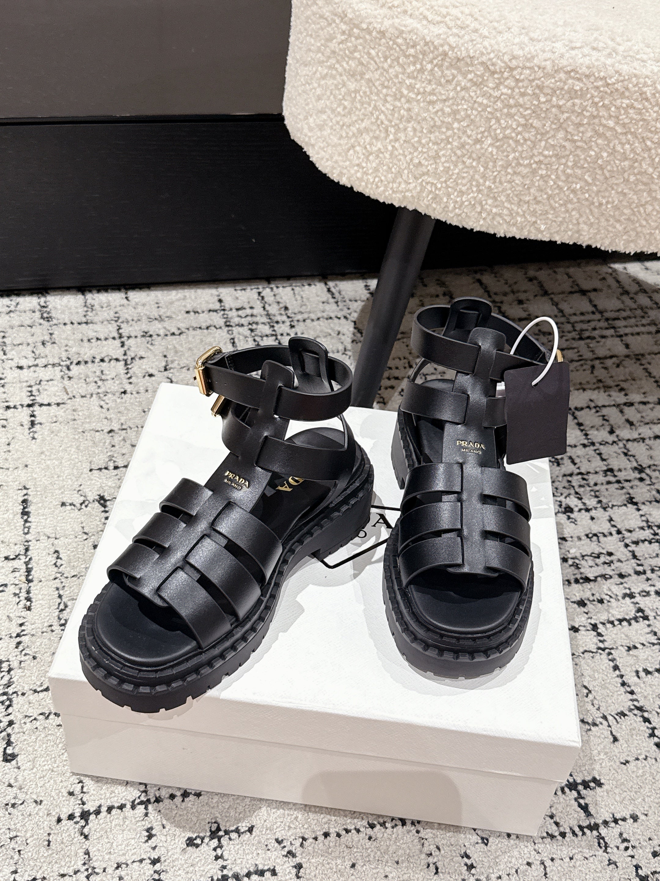 PRADA 25S HIGH TOP OPEN TOE FISHERMAN SANLS IN BLACK CALFSKIN