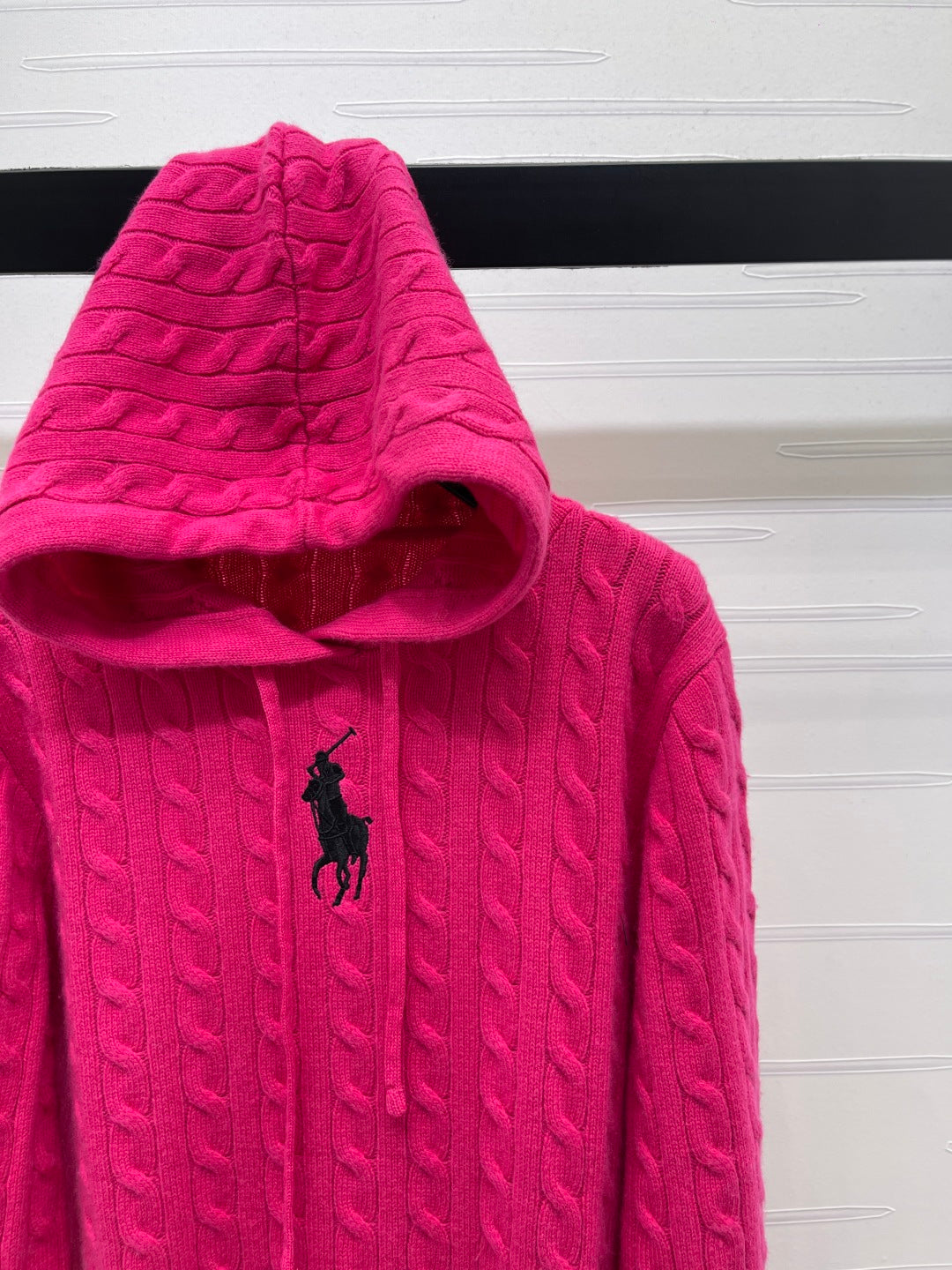 RALPH LAUREN 25S KNITTED V-NECK SWEATER 251