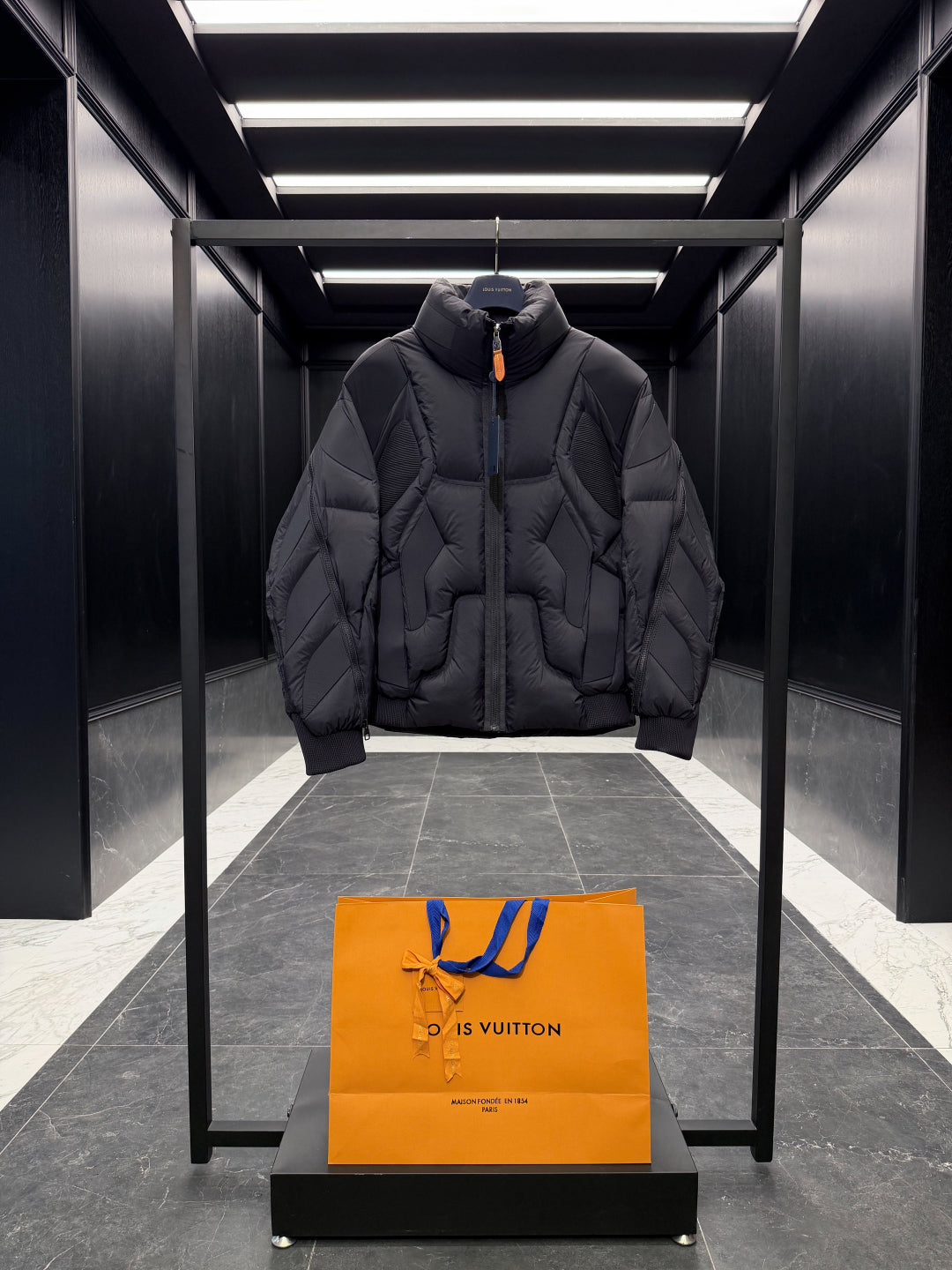 LOUIS VUITTON LV 25S DOWN JACKET 574436
