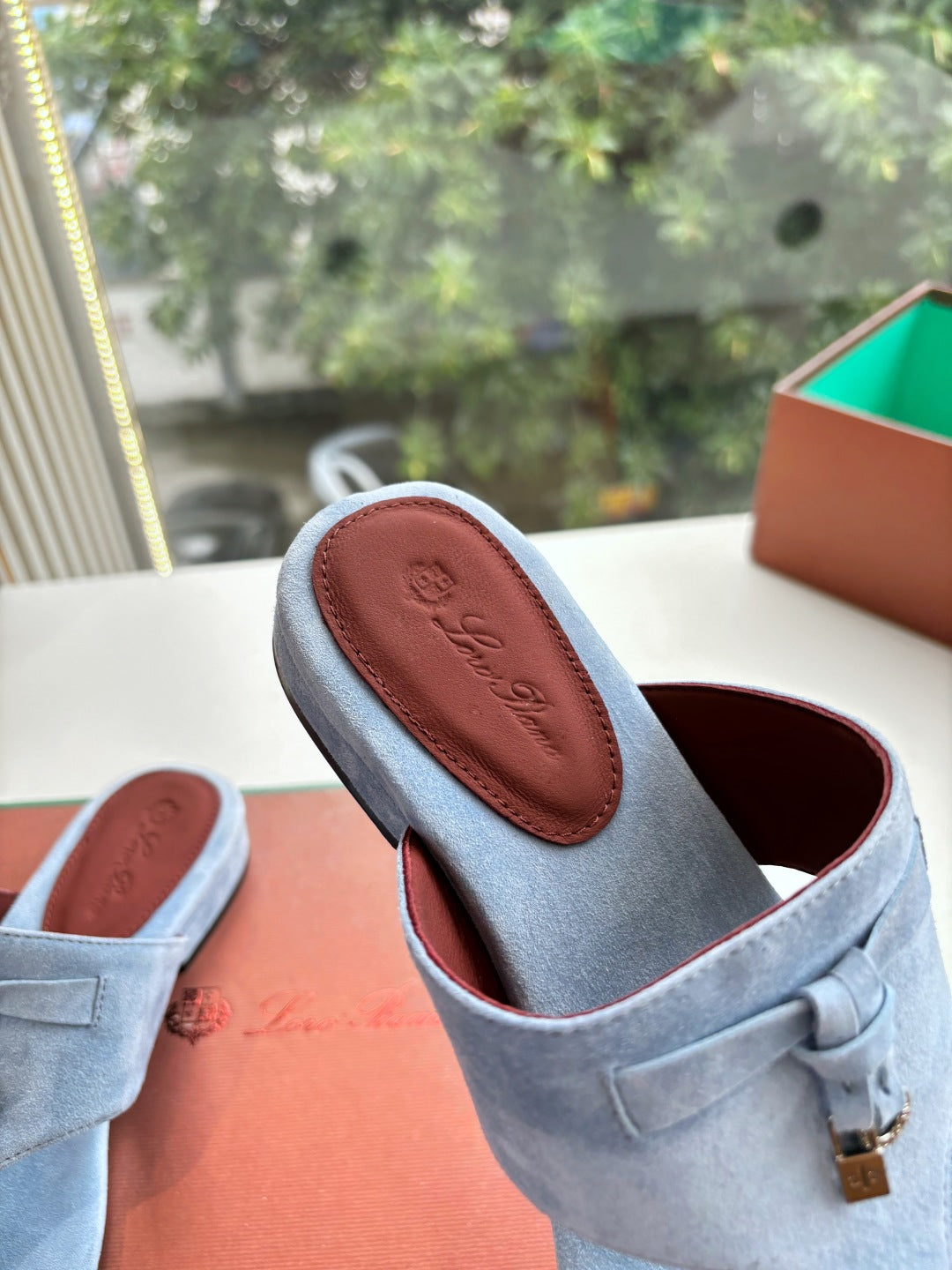 LP THONG SANDALS 25S IN SKY BLUE SUEDE