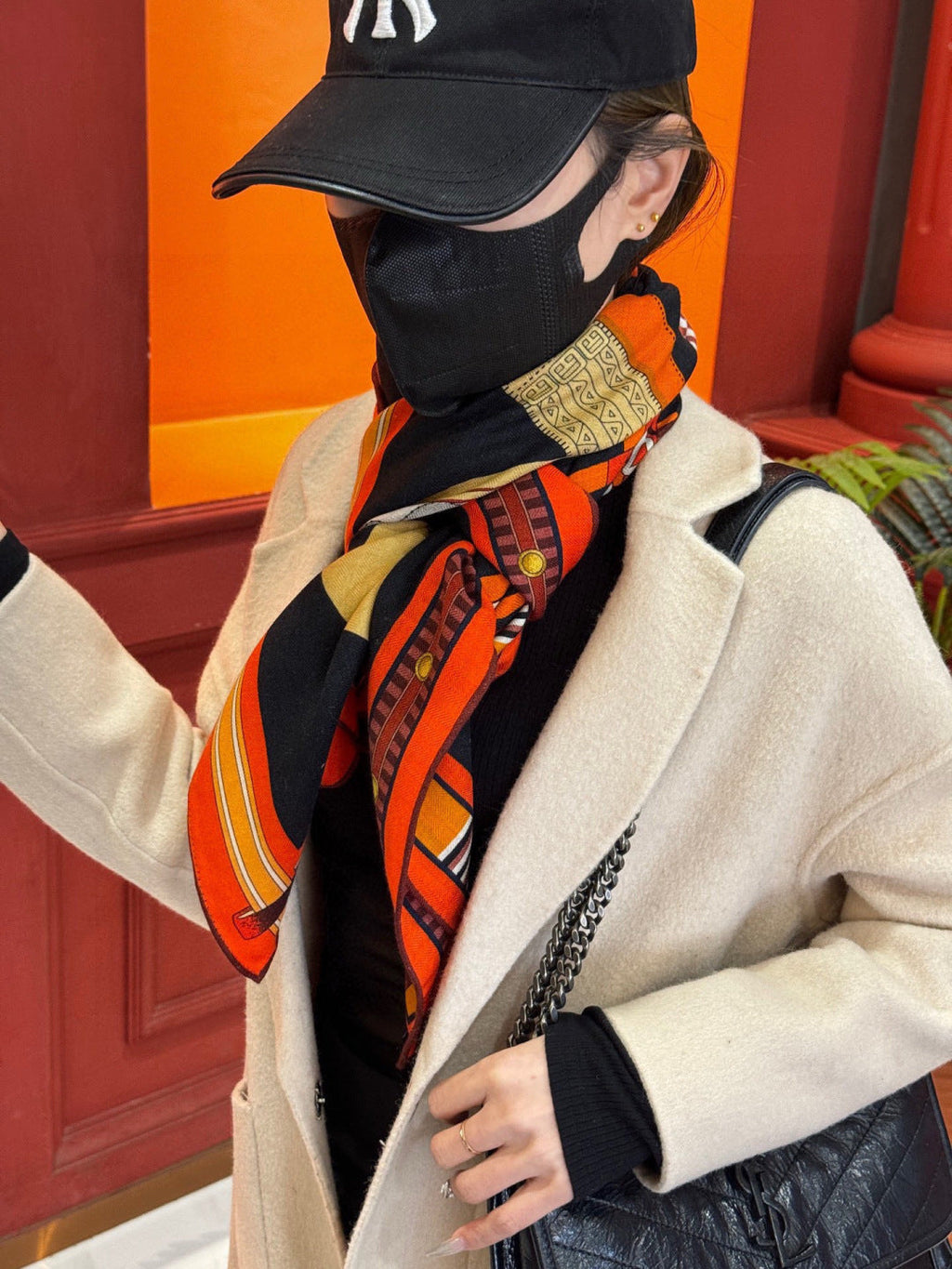 HERMES HERMES 25S SCARF 140 IN SILK CASERE 989480