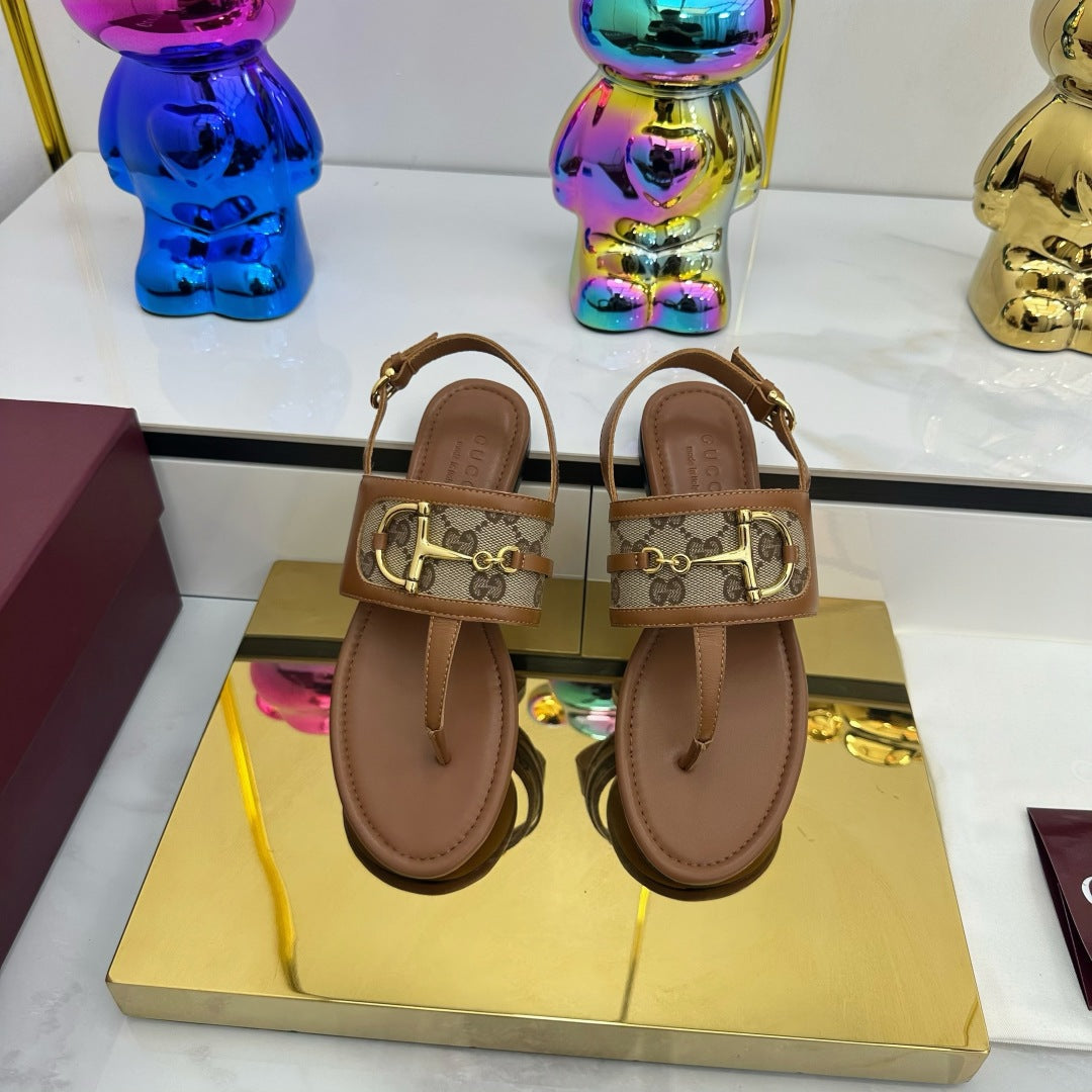 GUCCI FLAT THONG SANDALS WITH ANKLE STRAP IN BROWN LAMBSKIN AND BEIGE FABRIC