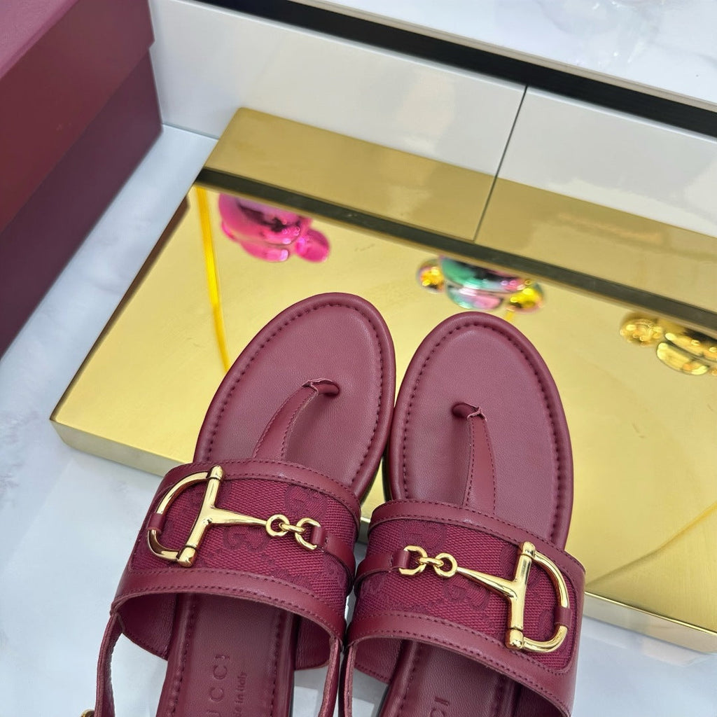 GUCCI FLAT THONG SANDALS WITH ANKLE STRAP IN RED LAMBSKIN AND FABRIC