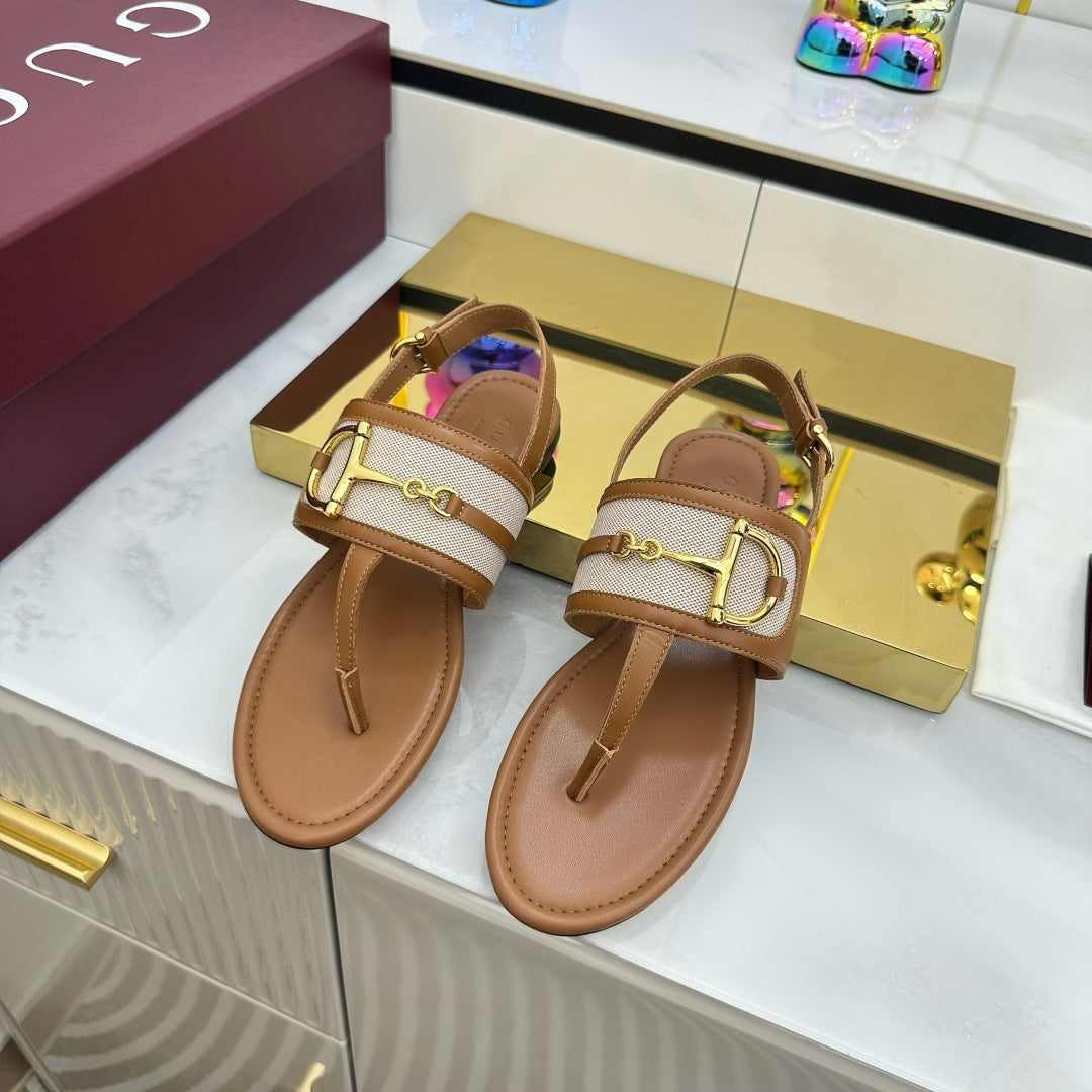 GUCCI FLAT THONG SANDALS WITH ANKLE STRAP IN BROWN LAMBSKIN AND WHITE FABRIC