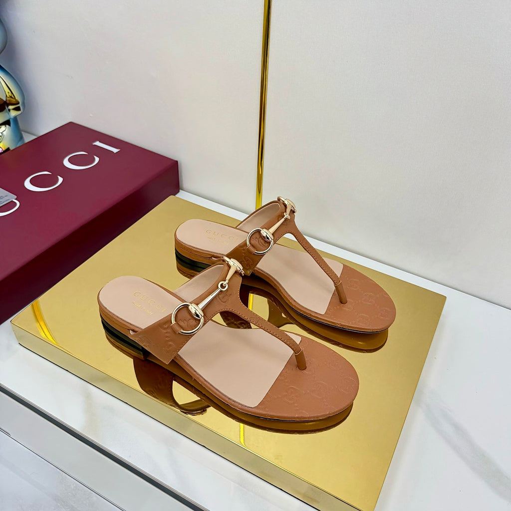 GUCCI THONG SANDALS IN BROWN LAMBSKIN PRINTED LOGO WITH GOLD HARDWARE