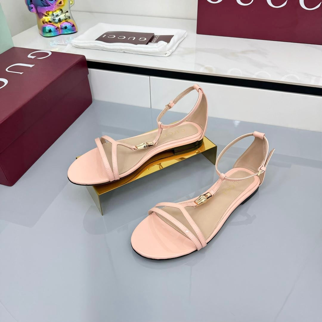 GUCCI THONG SANDALS 25S IN LIGHT PINK LAMBSKIN WITH GOLD HARDWARE