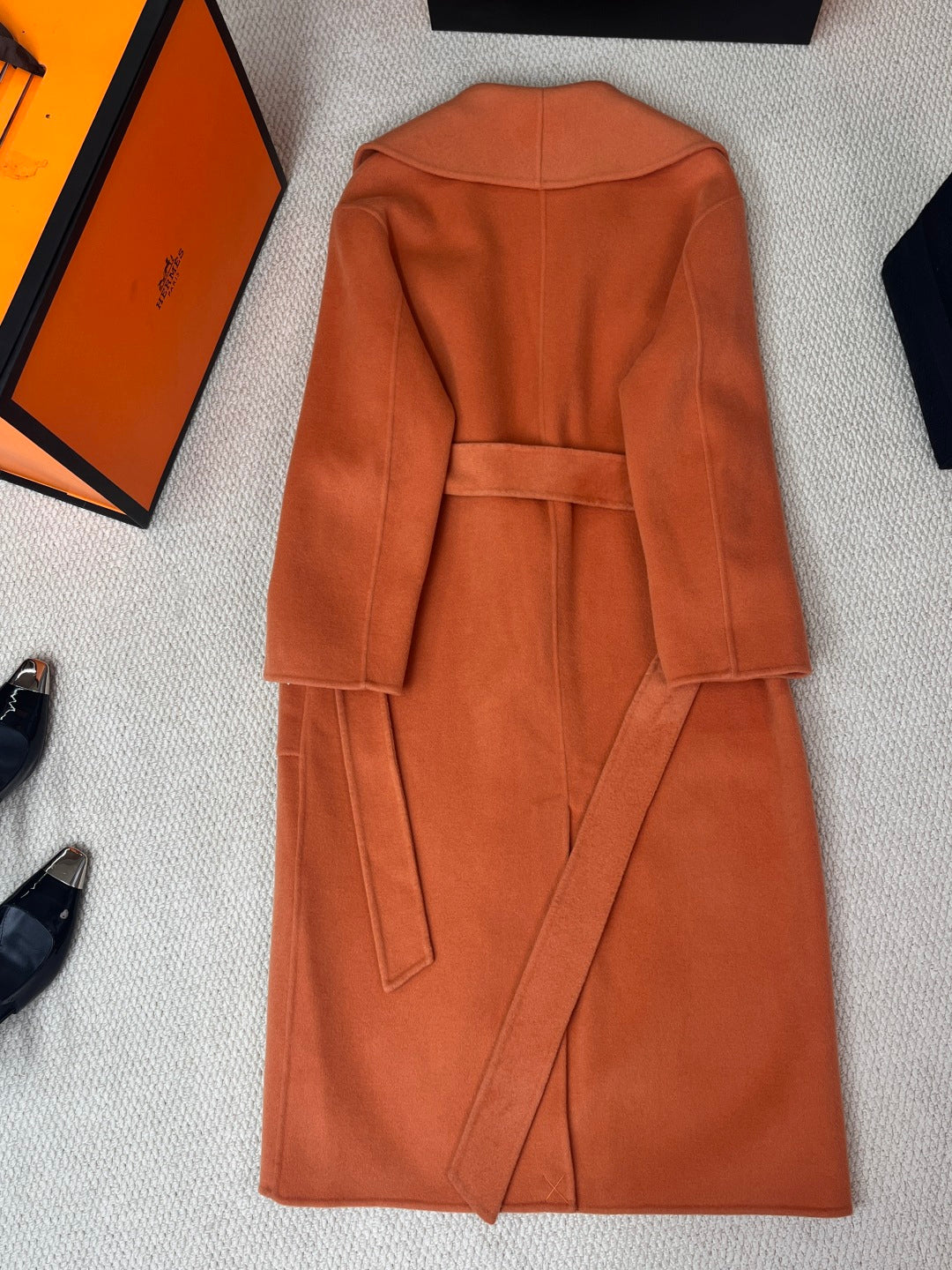 HERMES 25S LAPEL-COLLAR CASERE COAT 208