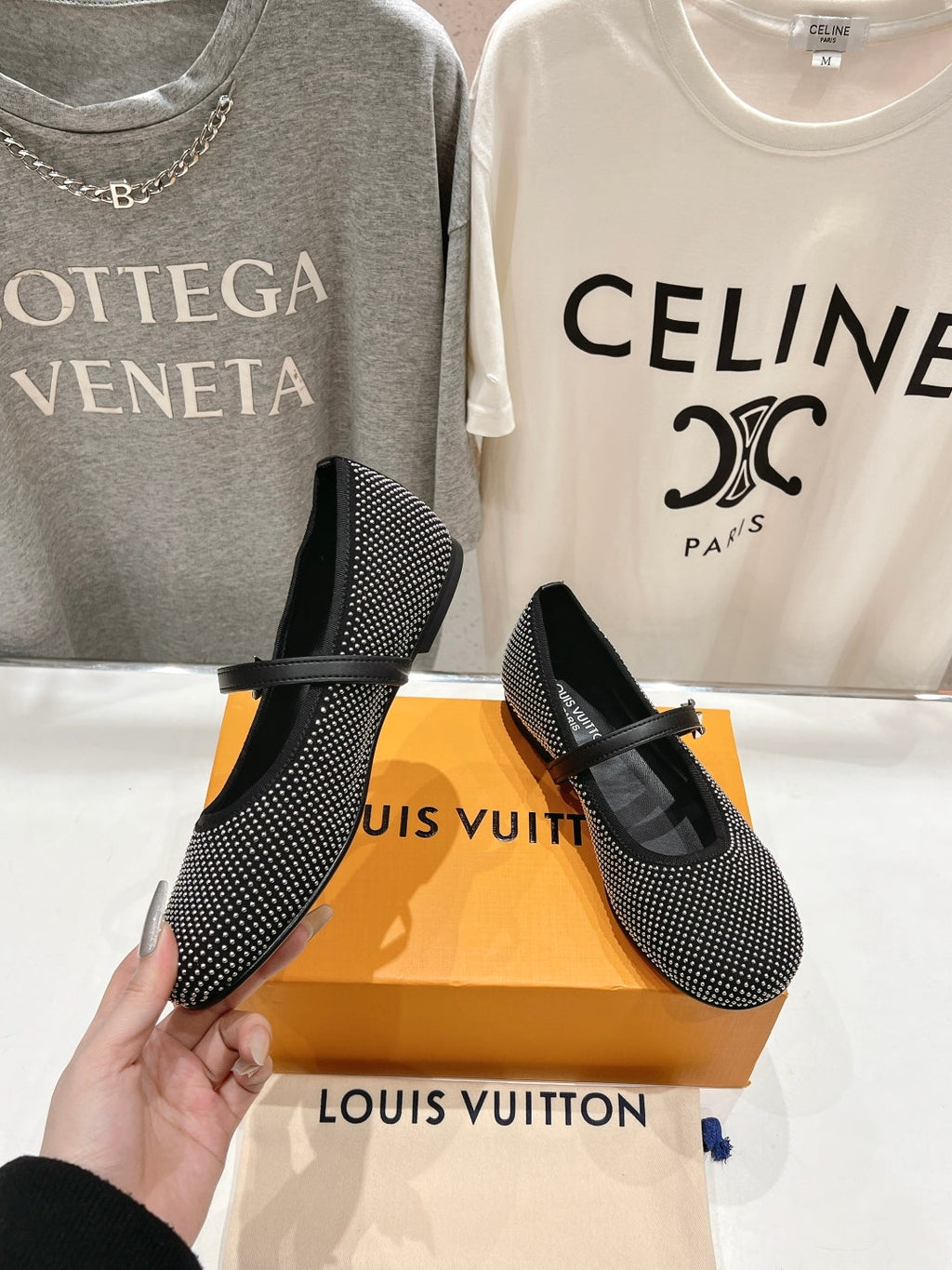 LOUIS VUITTON ROMY FLAT BALLERINA IN BLACK LAMBSKIN EMBELLISHED SILVER-TONED STUDS