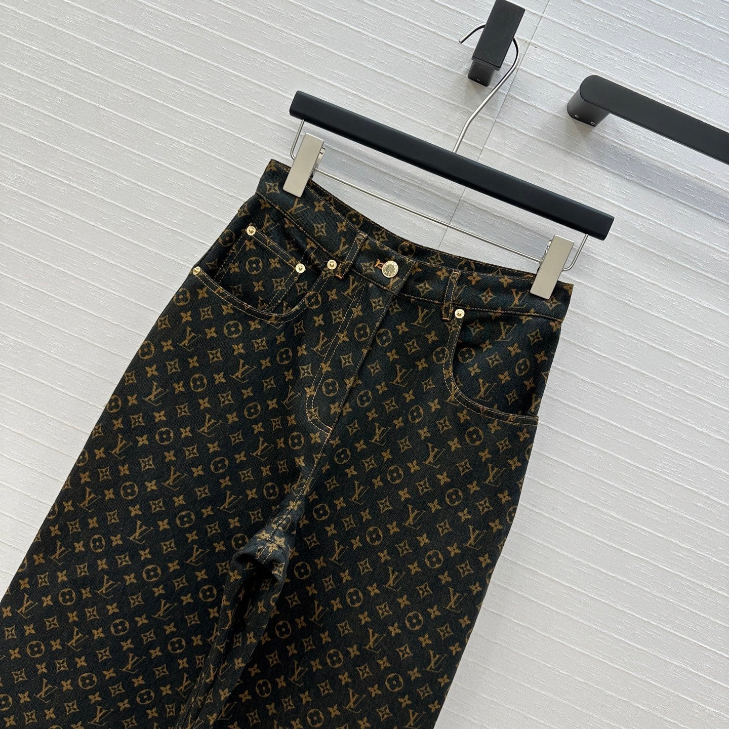 LOUIS VUITTON LV DENIM PANTS WITH LOGO 264395