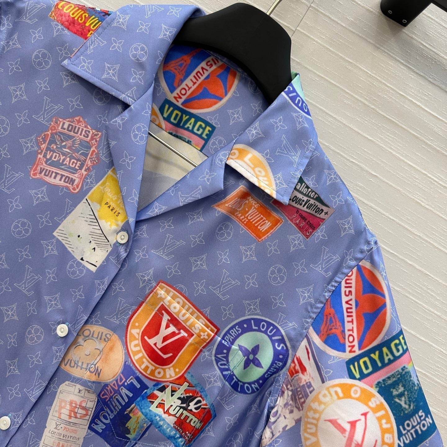 LOUIS VUITTON LV SHORT-SLEEVE PRINTED SILK BLOUSE 268222