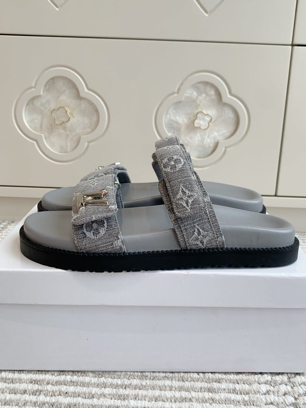 LOUIS VUITTON LV TWO-STRAP SANDALS 25S IN GREY DENIM AND CALFSKIN WITH SILVER HARDWARE