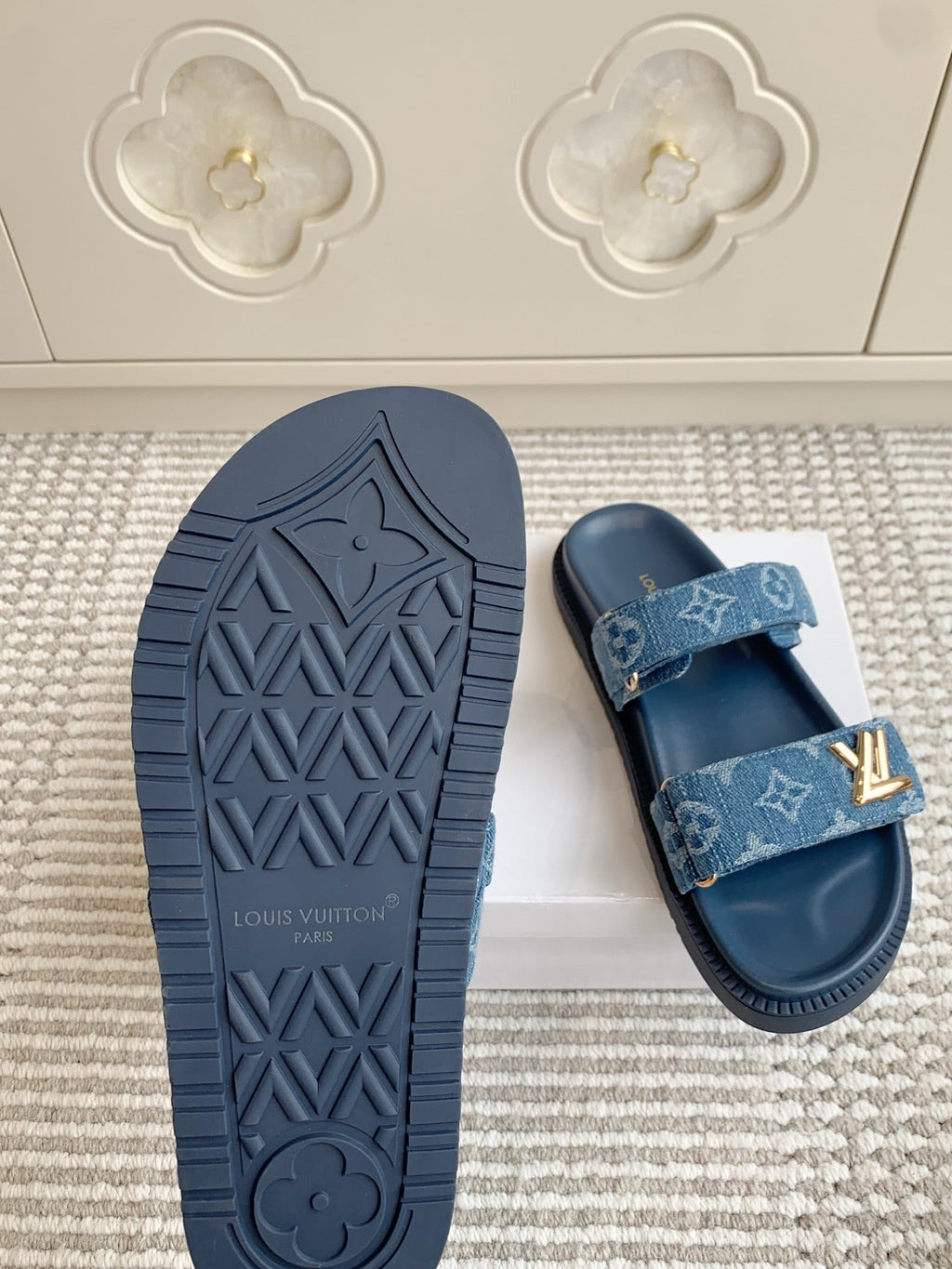 LOUIS VUITTON LV TWO-STRAP SANDALS 25S IN BLUE DENIM AND CALFSKIN WITH GOLD HARDWARE