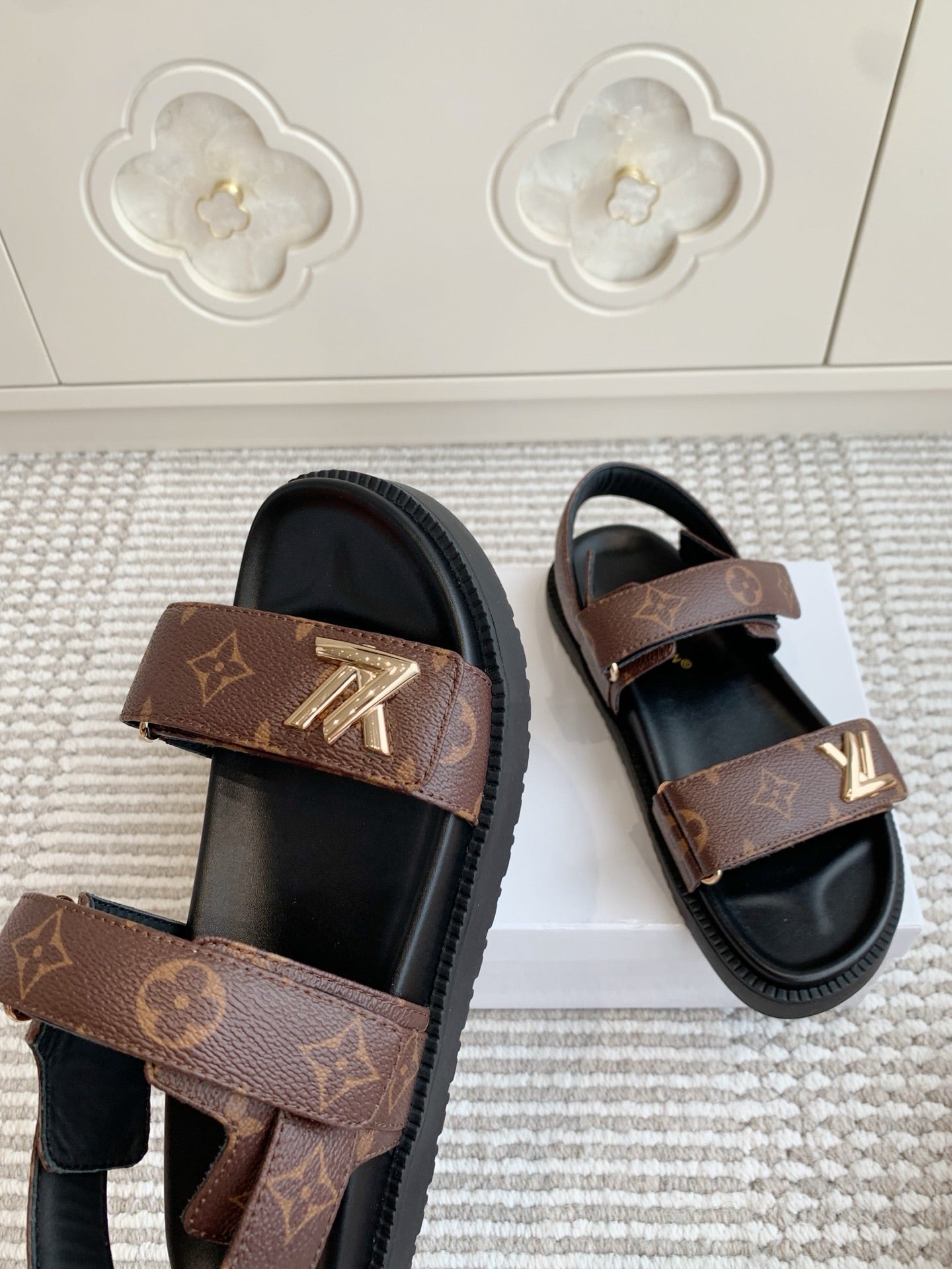 LOUIS VUITTON LV SANDALS 25S IN BROWN MIX BLACK CALFSKIN WITH GOLD HARDWARE