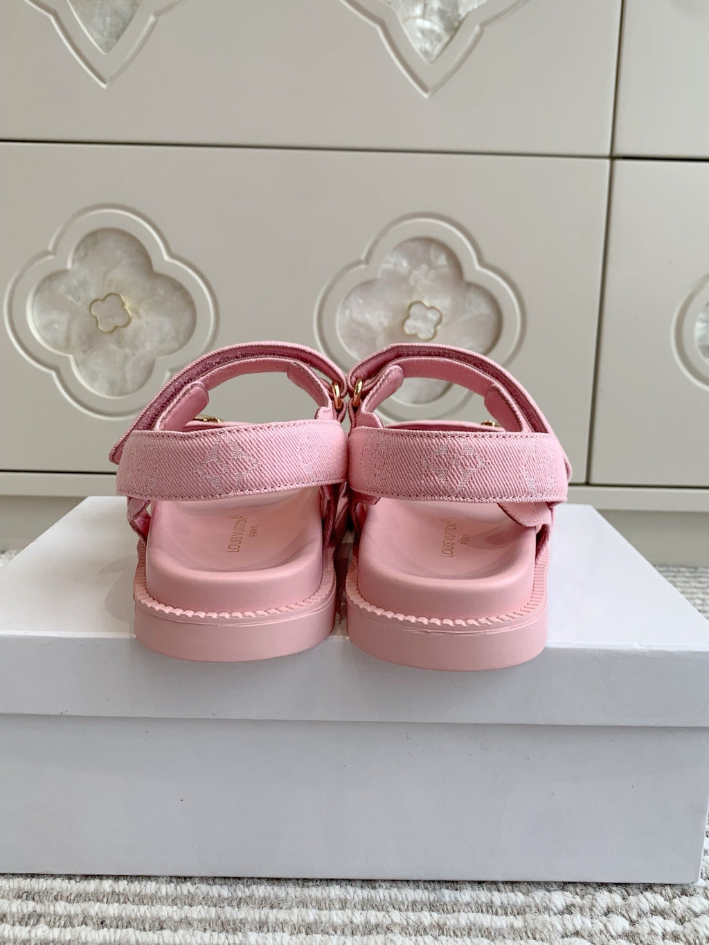 LOUIS VUITTON LV SANDALS 25S IN LIGHT PINK DENIM AND CALFSKIN WITH GOLD HARDWARE