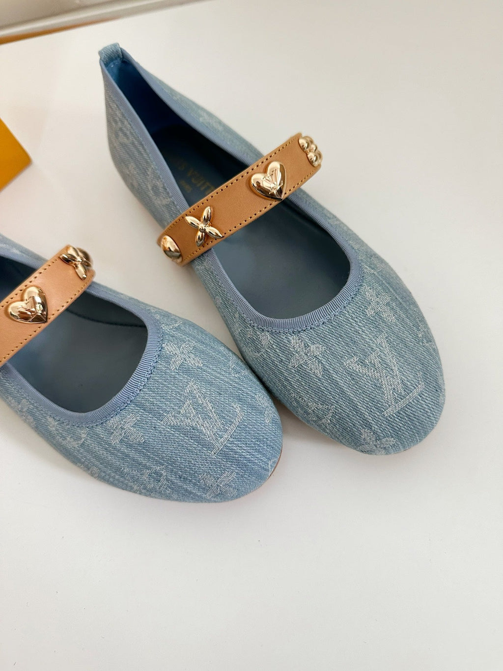 LOUIS VUITTON ROMY FLAT BALLERINA IN LIGHT BLUE MONOGRAM DENIM