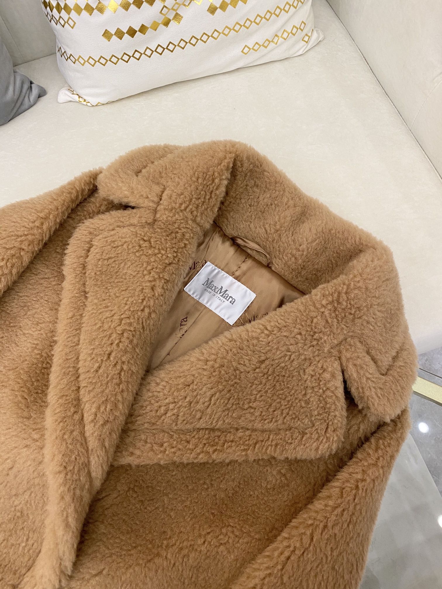 MAX MARA 25S TEDDY SHORT JACKET 077