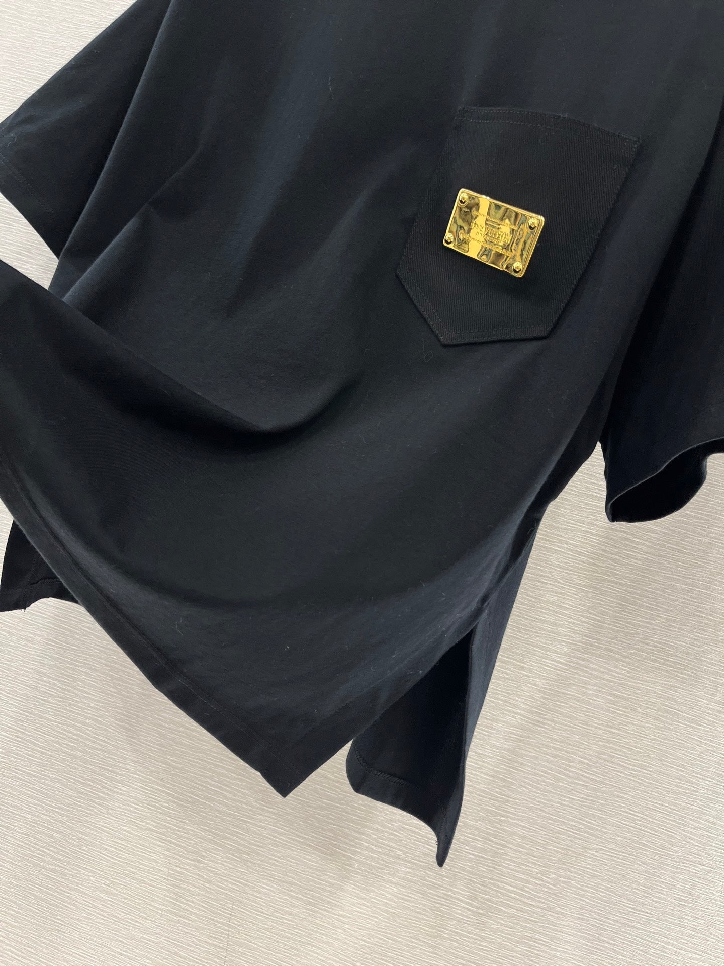 LOUIS VUITTON LV 25S T-SHIRT COTTON METALLIC LOGO 264989