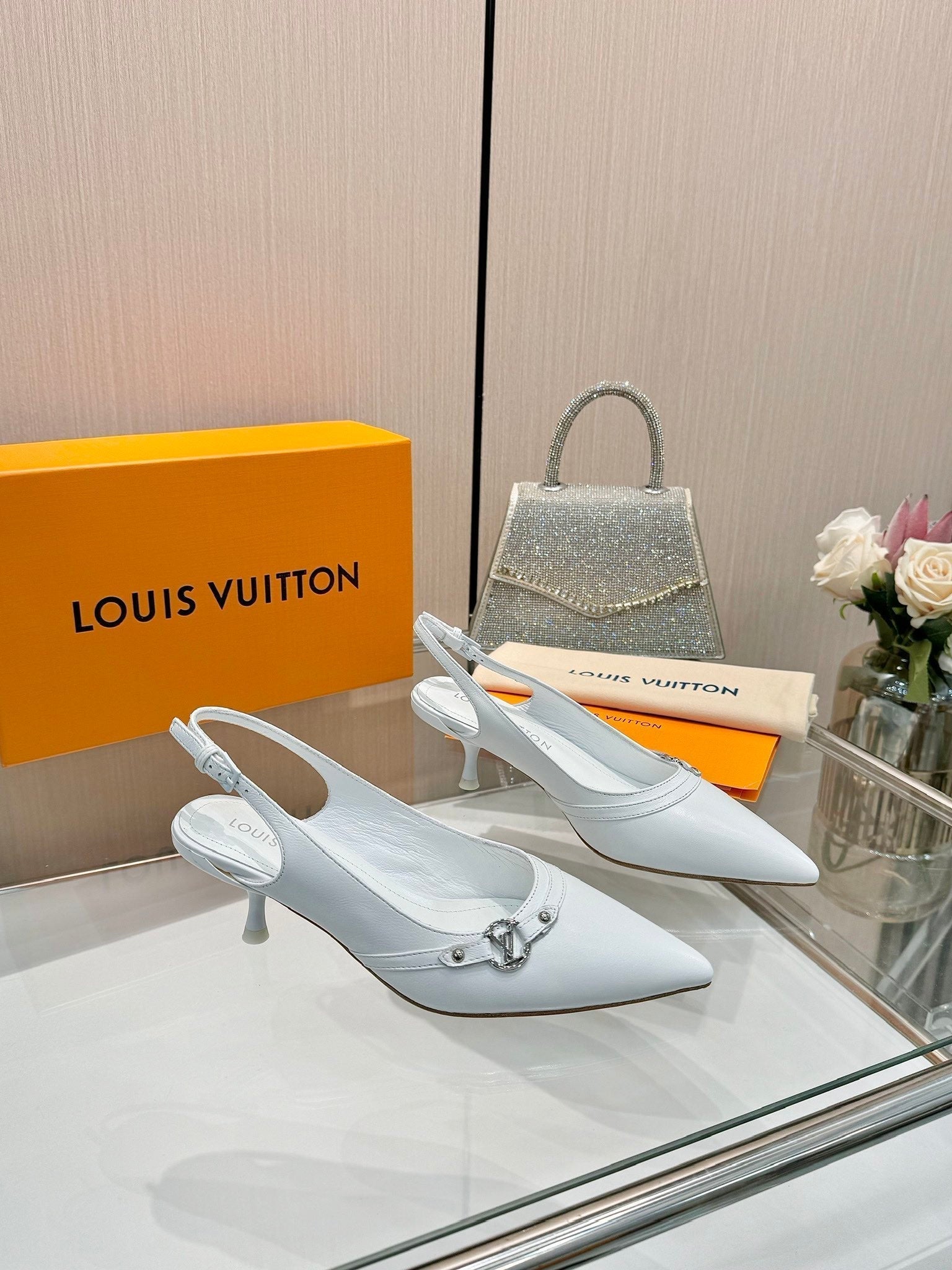 LOUIS VUITTON 6AM SLINGBACK HIGH HEELS 55 MM IN WHITE LAMBSKIN