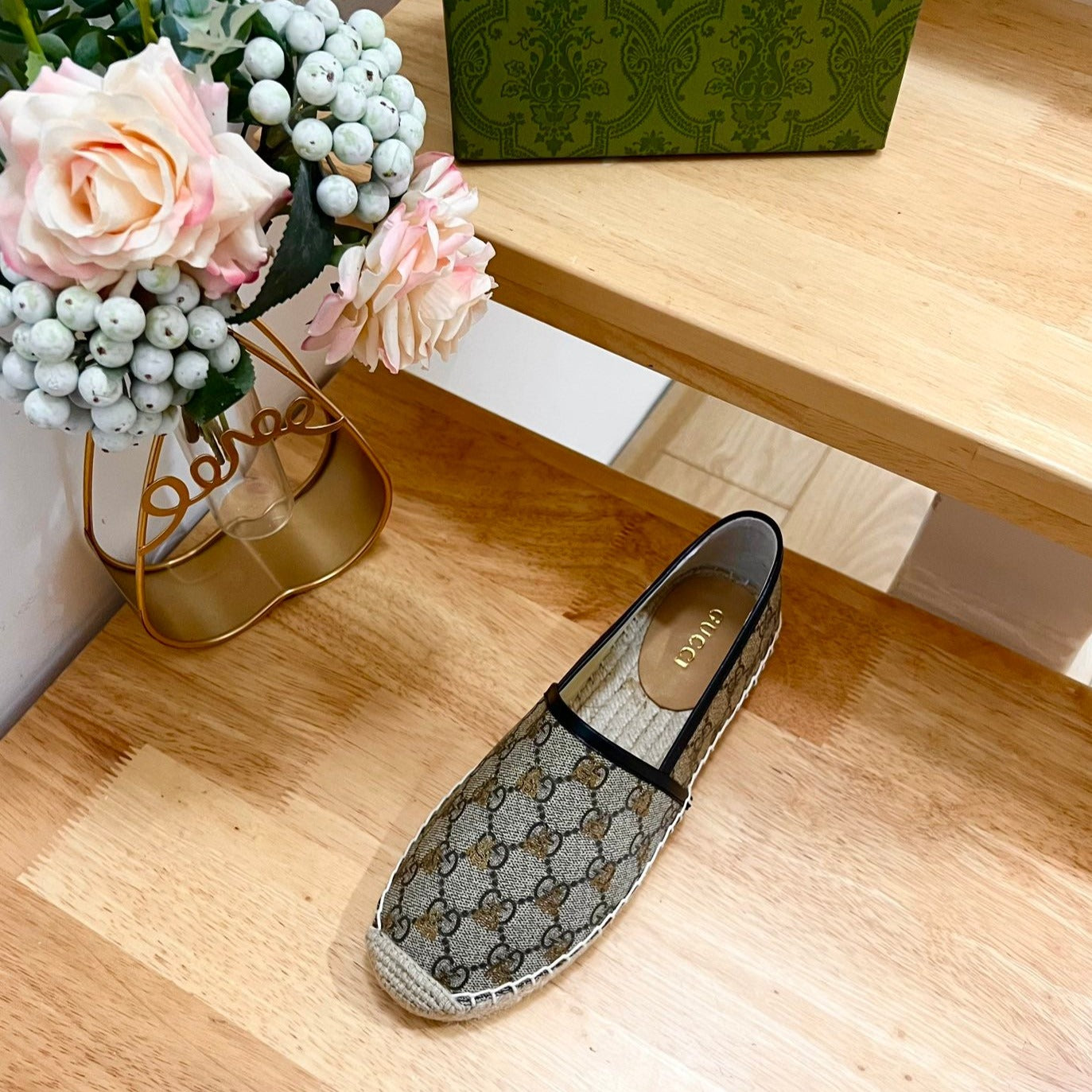 GUCCI Supreme Flat Shoes Brown Caro